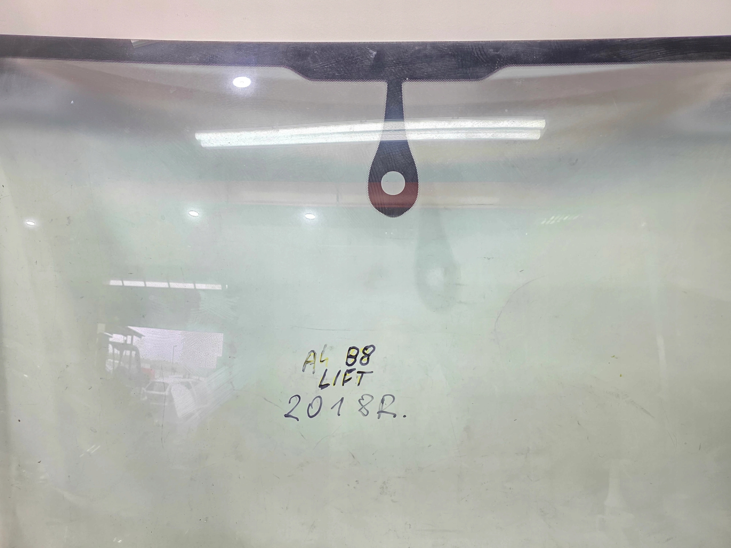 window front iron AUDI A4 B8 LIFT 2018 ROK