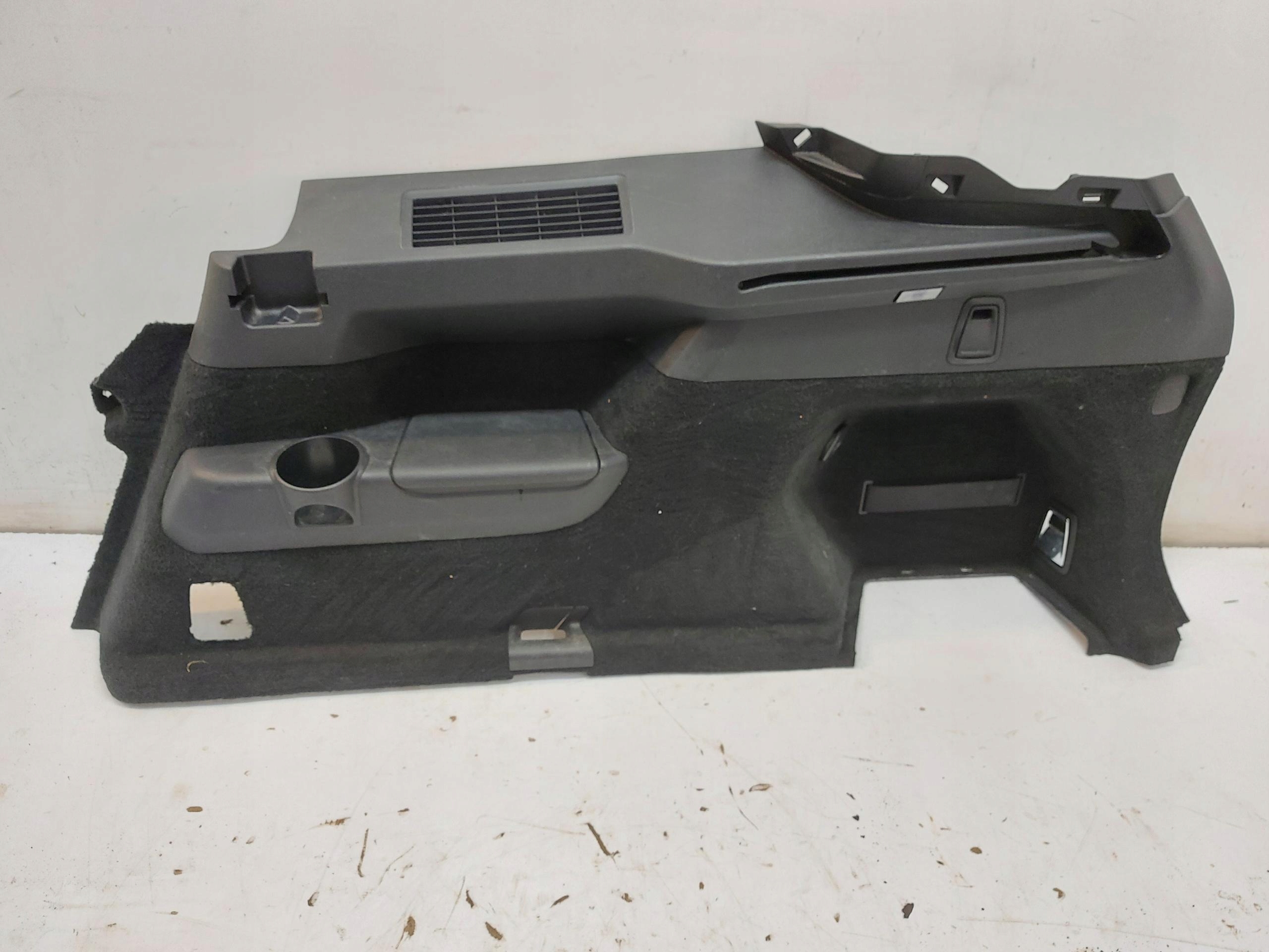 VOLVO XC90 II D5 boot upholstery rear part right 39825199