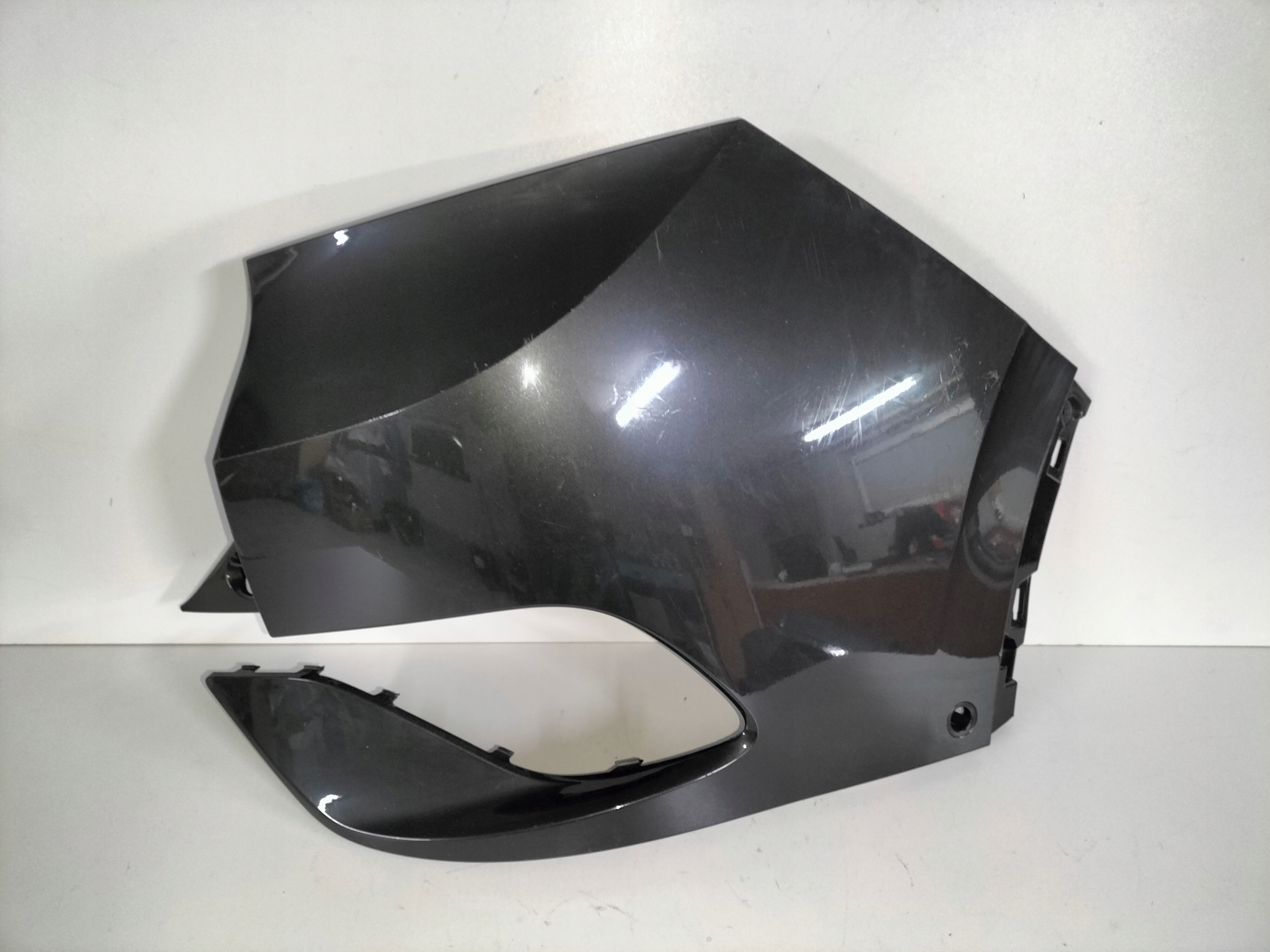 corner of a bumper rear part right VW ID4 ID-4 20