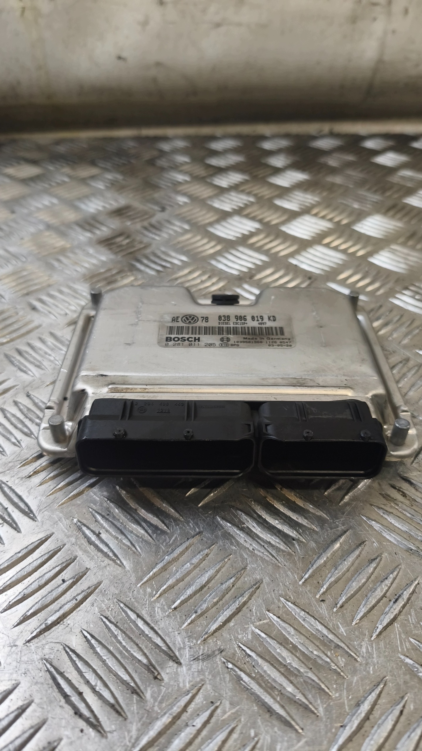 bedienteil des motors VW PASSAT B5 1.9TDI 038906019KD FL