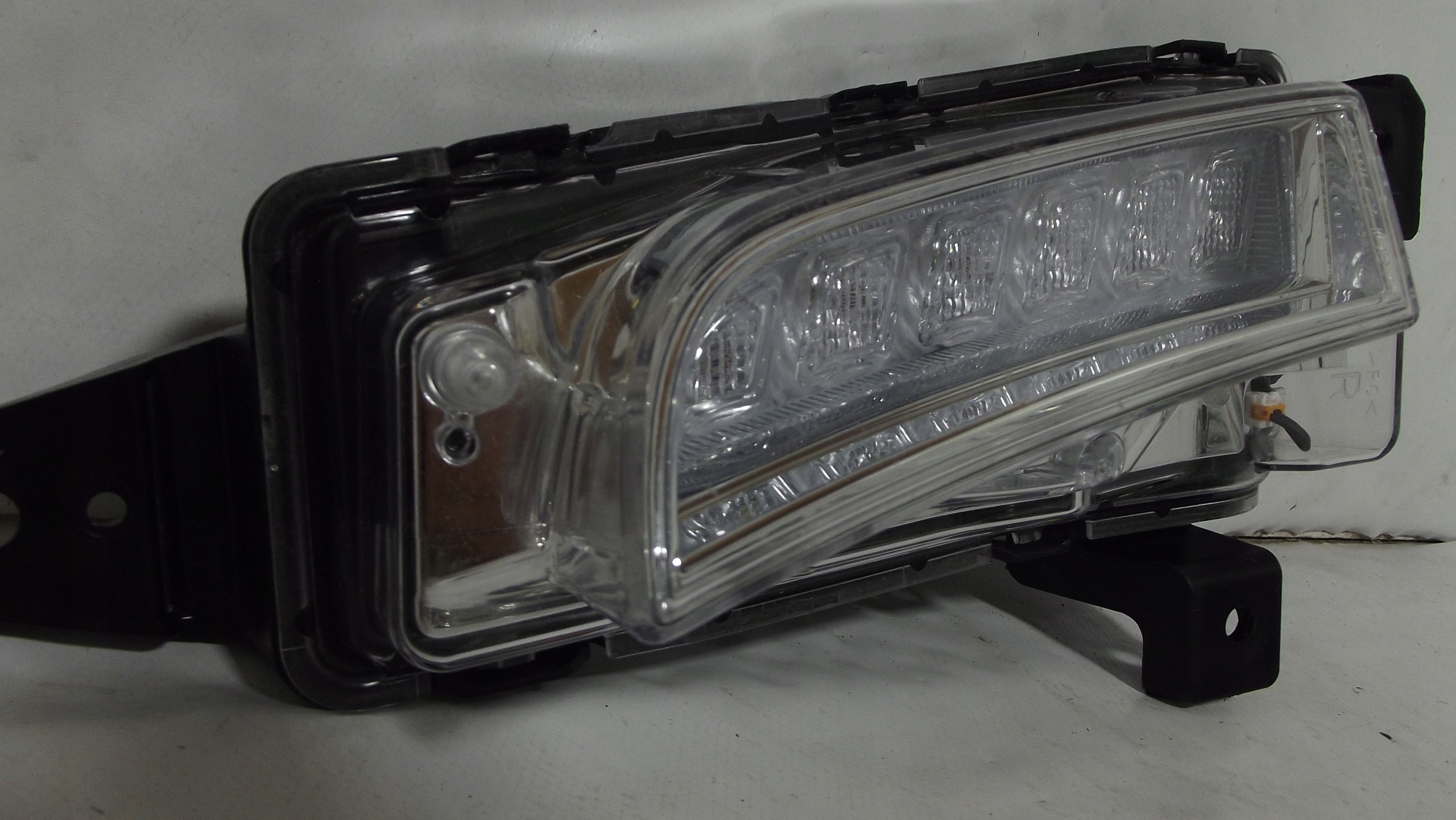 Suzuki Vitara II LED DRL right front 7557 00RL