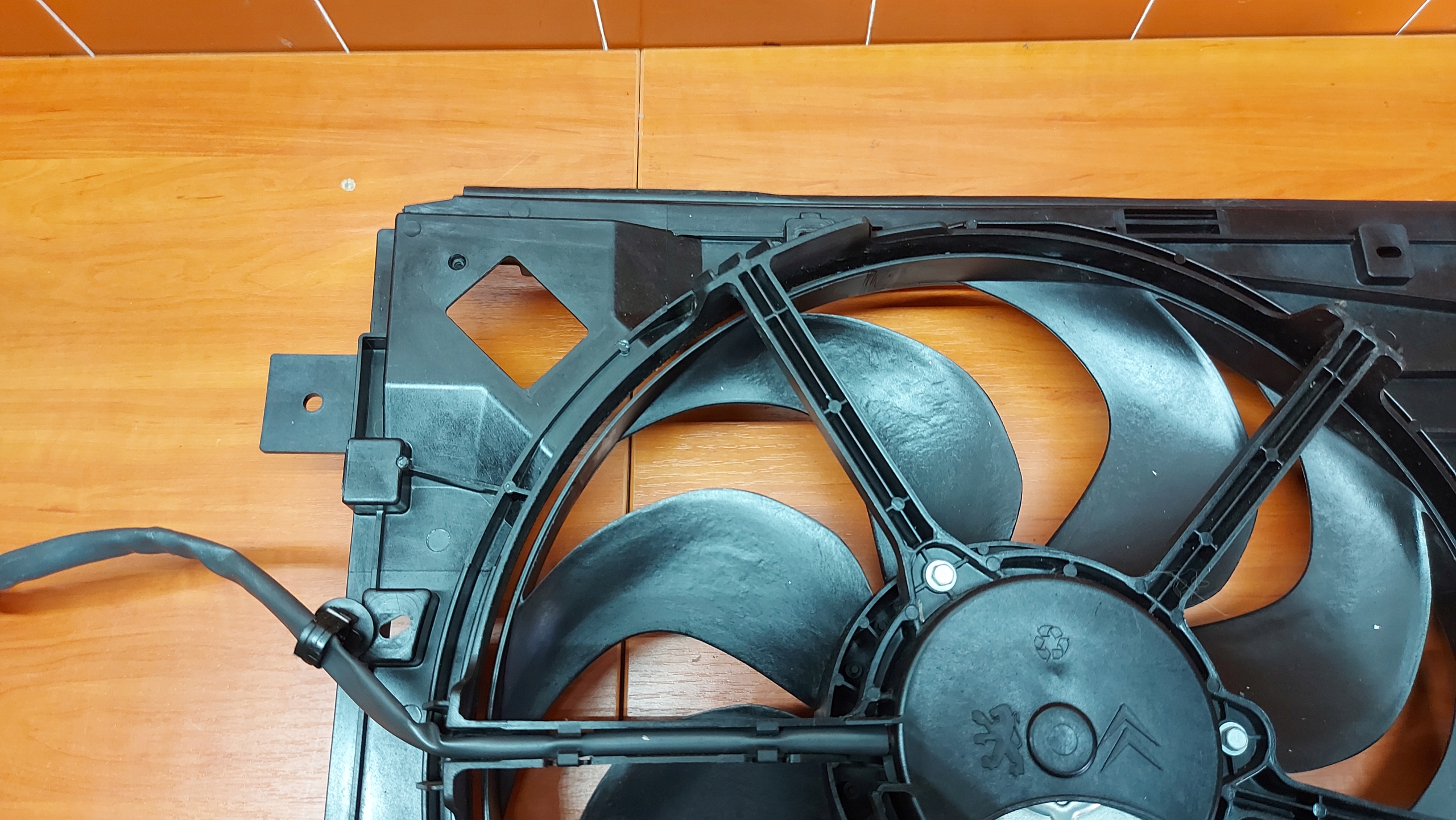 obal ventylátora ventilátor chladiče TOYOTA PROACE JUMPY EXPERT 16