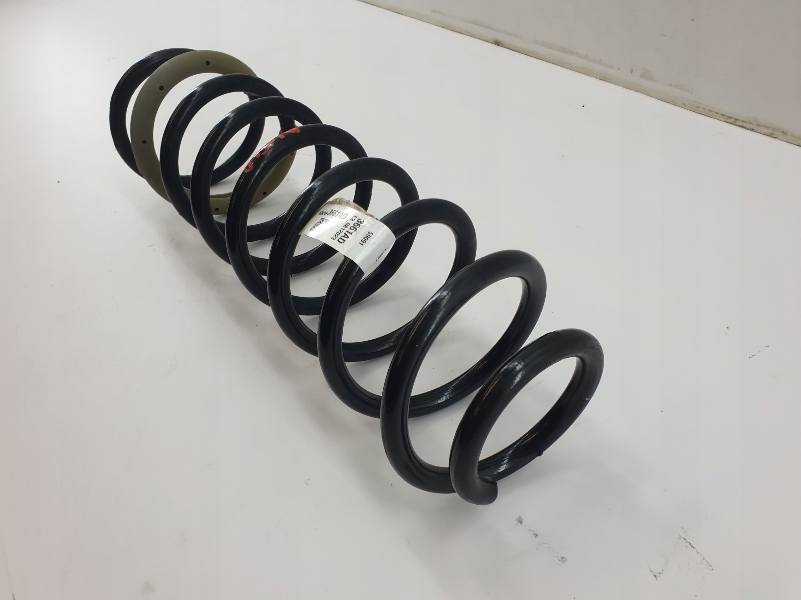spring front left right JEEP WRANGLER JL 2.0 T 4XE HYBRYDA 68253661AD