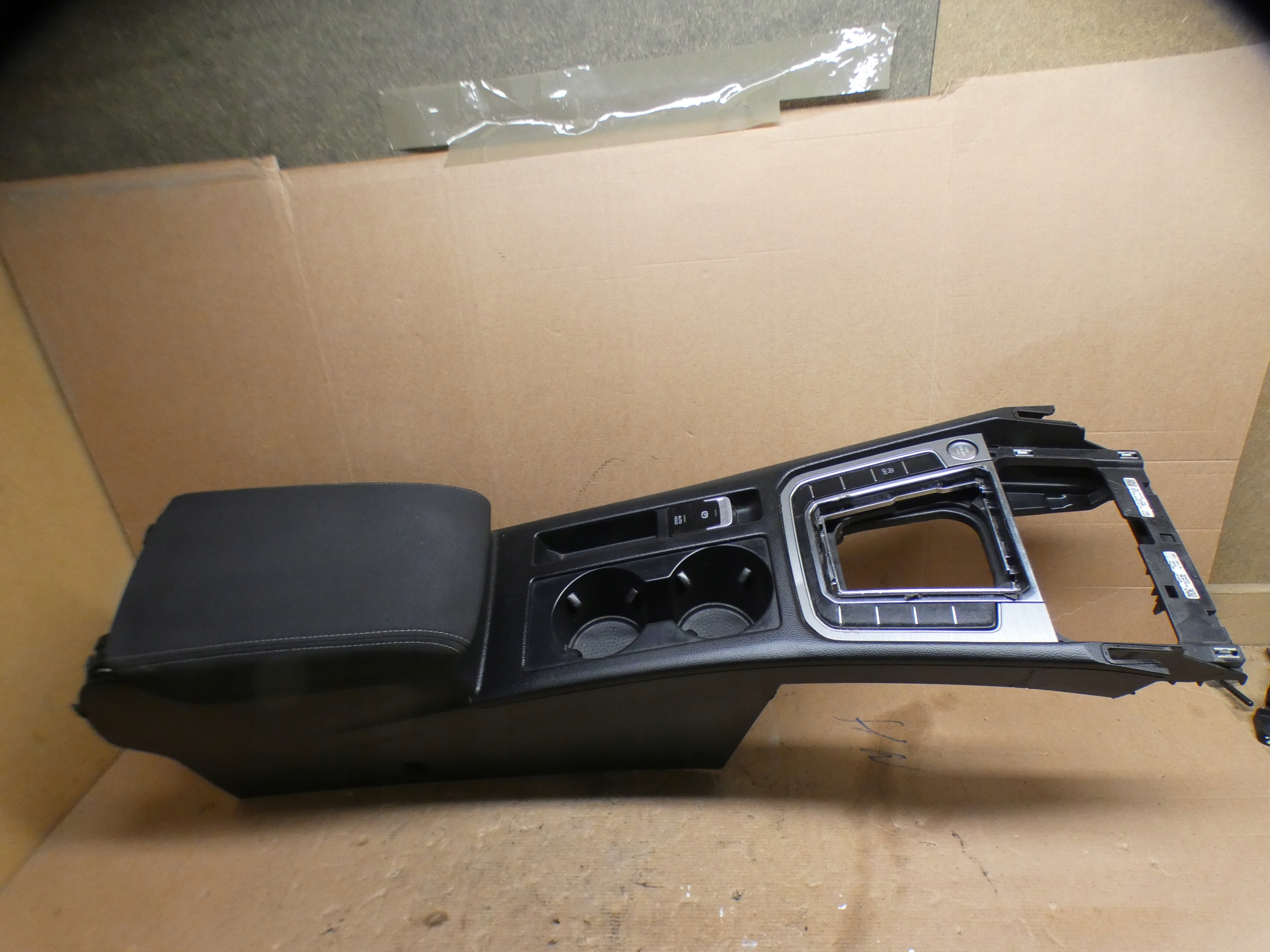 TUNEL bracciolo EUROPA Originale 3G0857100 VW PASSAT B8 19R