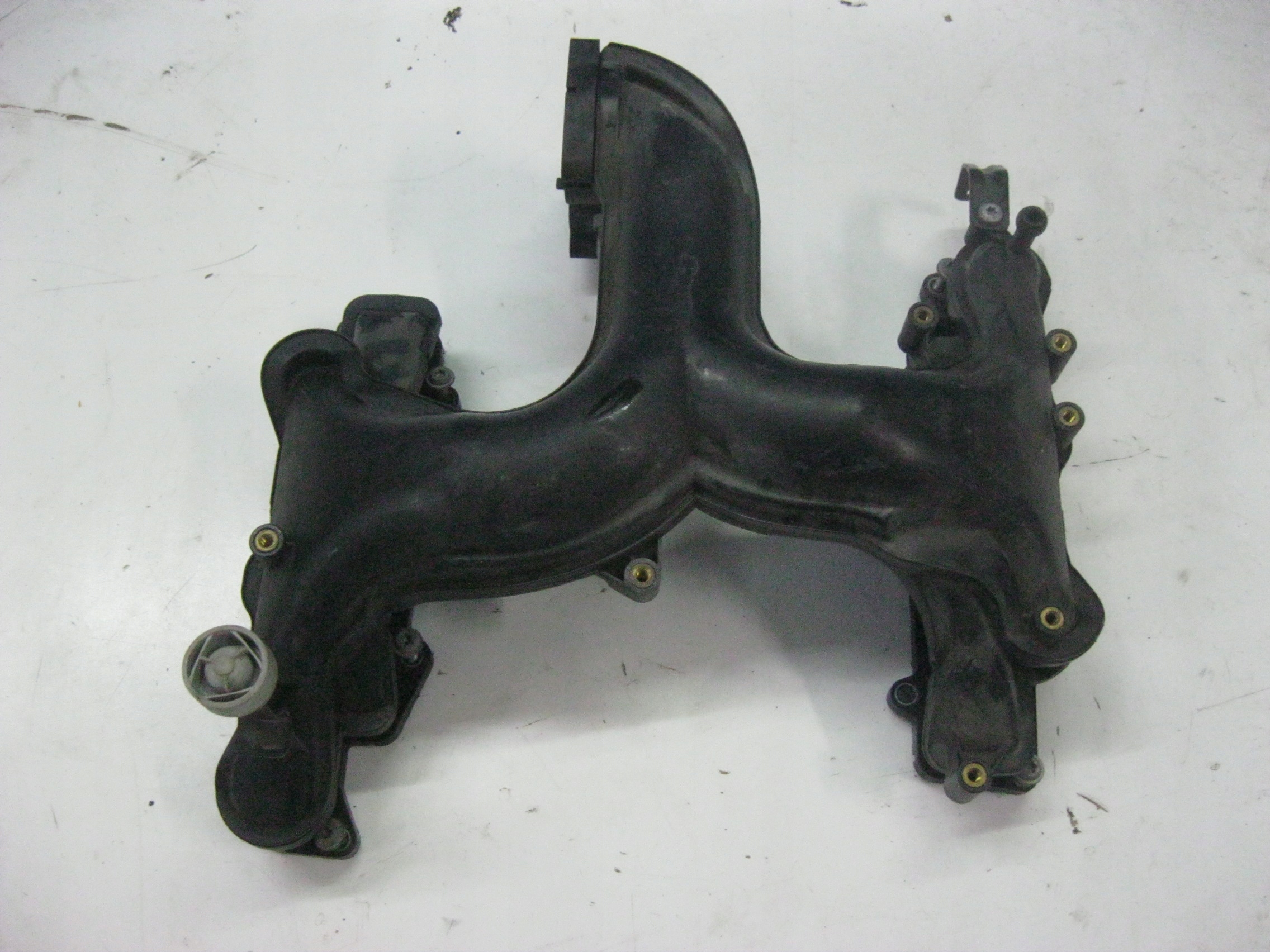 Audi Q7 4L 3.0 tdi Впускный 059129711CC