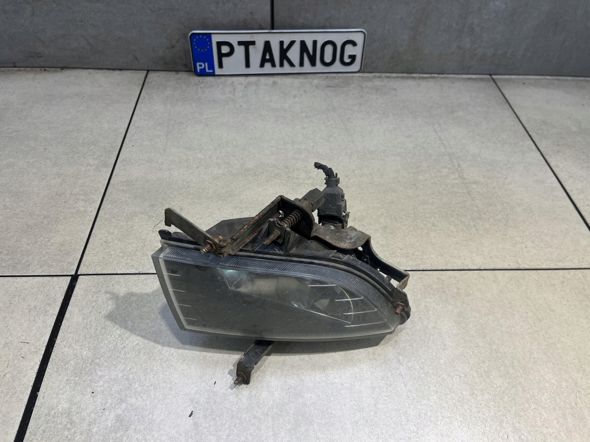 fog light right front HYUNDAI SONATA V6 3.3 R92202