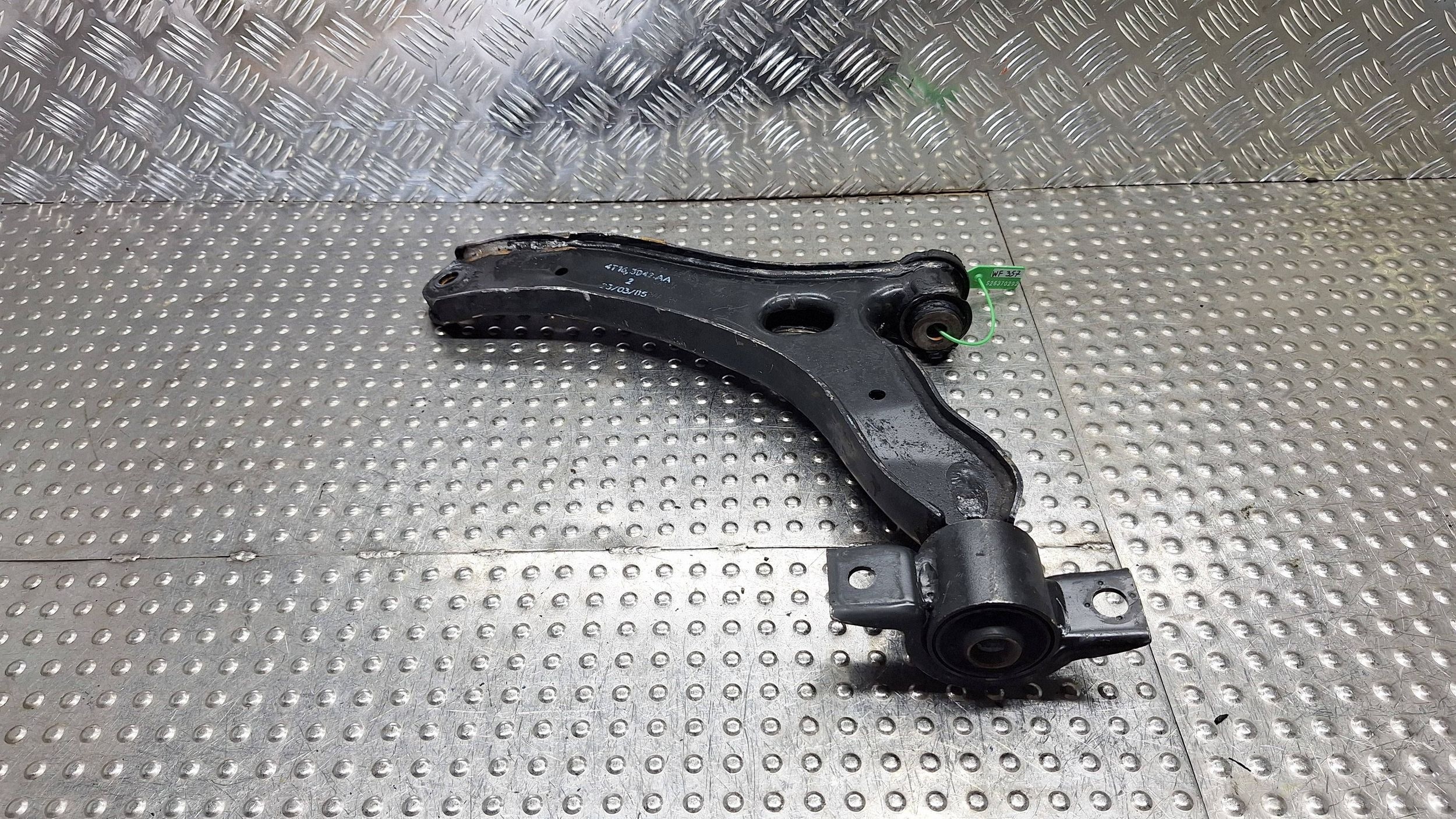 arm right front 4T16-3042-AA FORD TRANSIT CONNECT MK1
