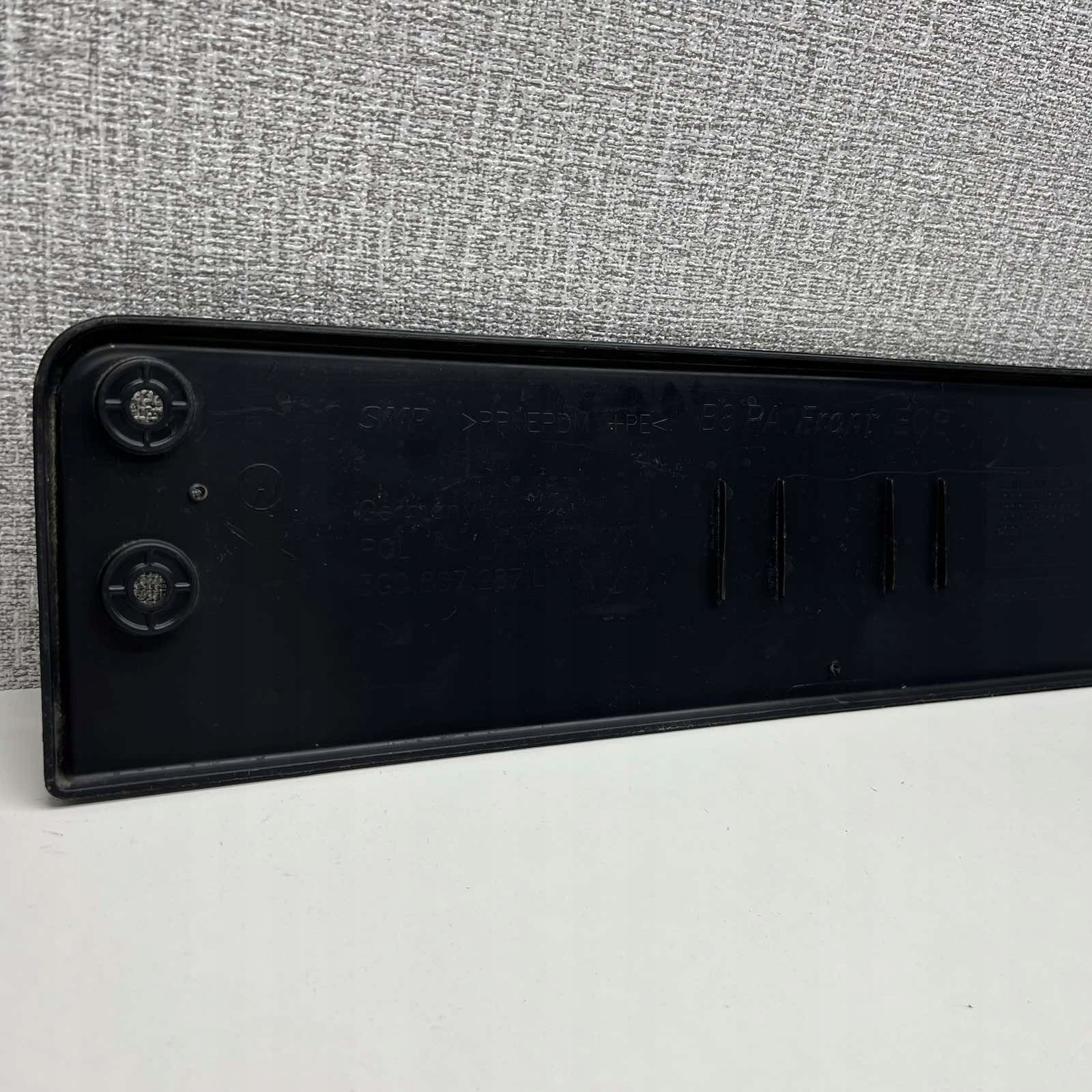 VW PASSAT B8 2014 - frame signs pad REJESTRACJI front 3G0807287L