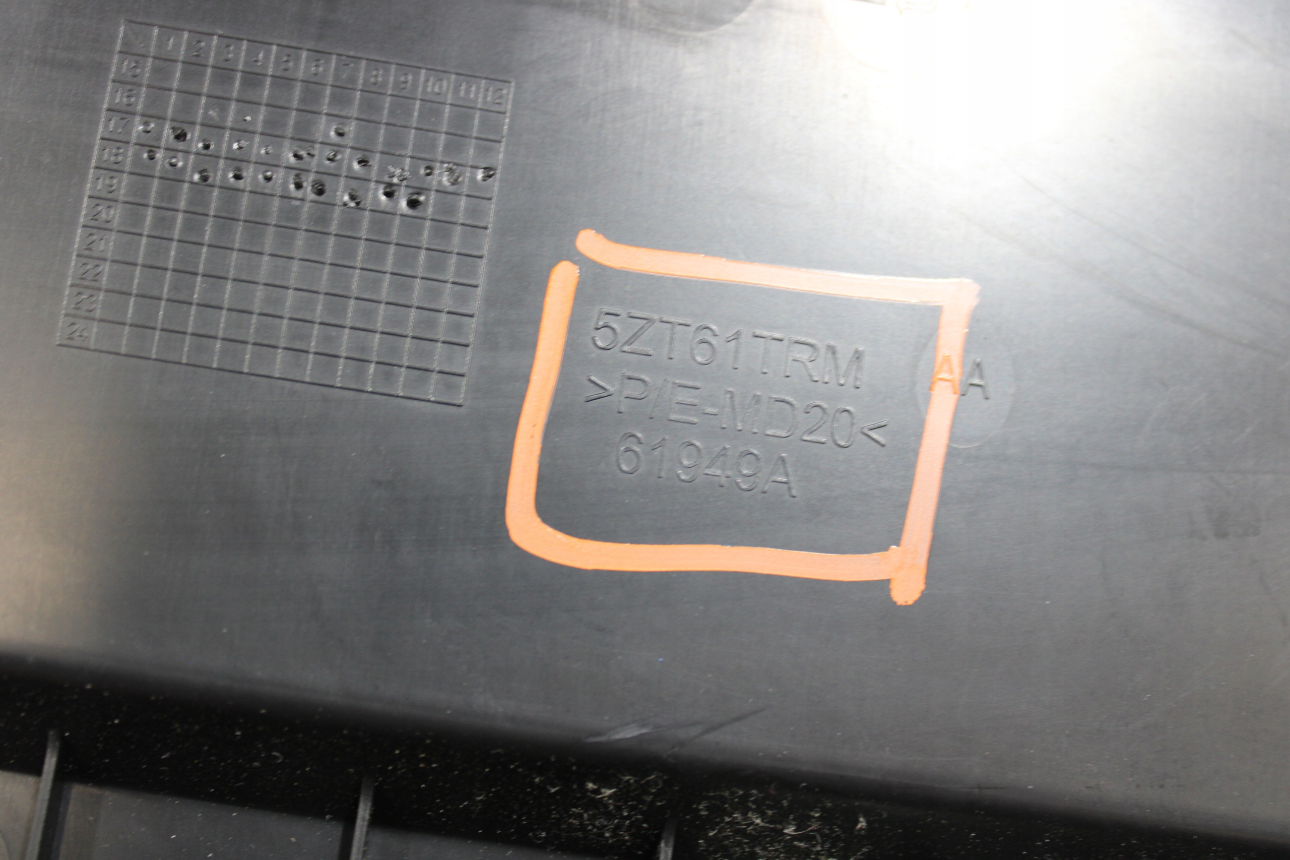 passenger compartment consoles 5ZT61TRMAA JEEP COMPASS II 2 TRAILHAWK