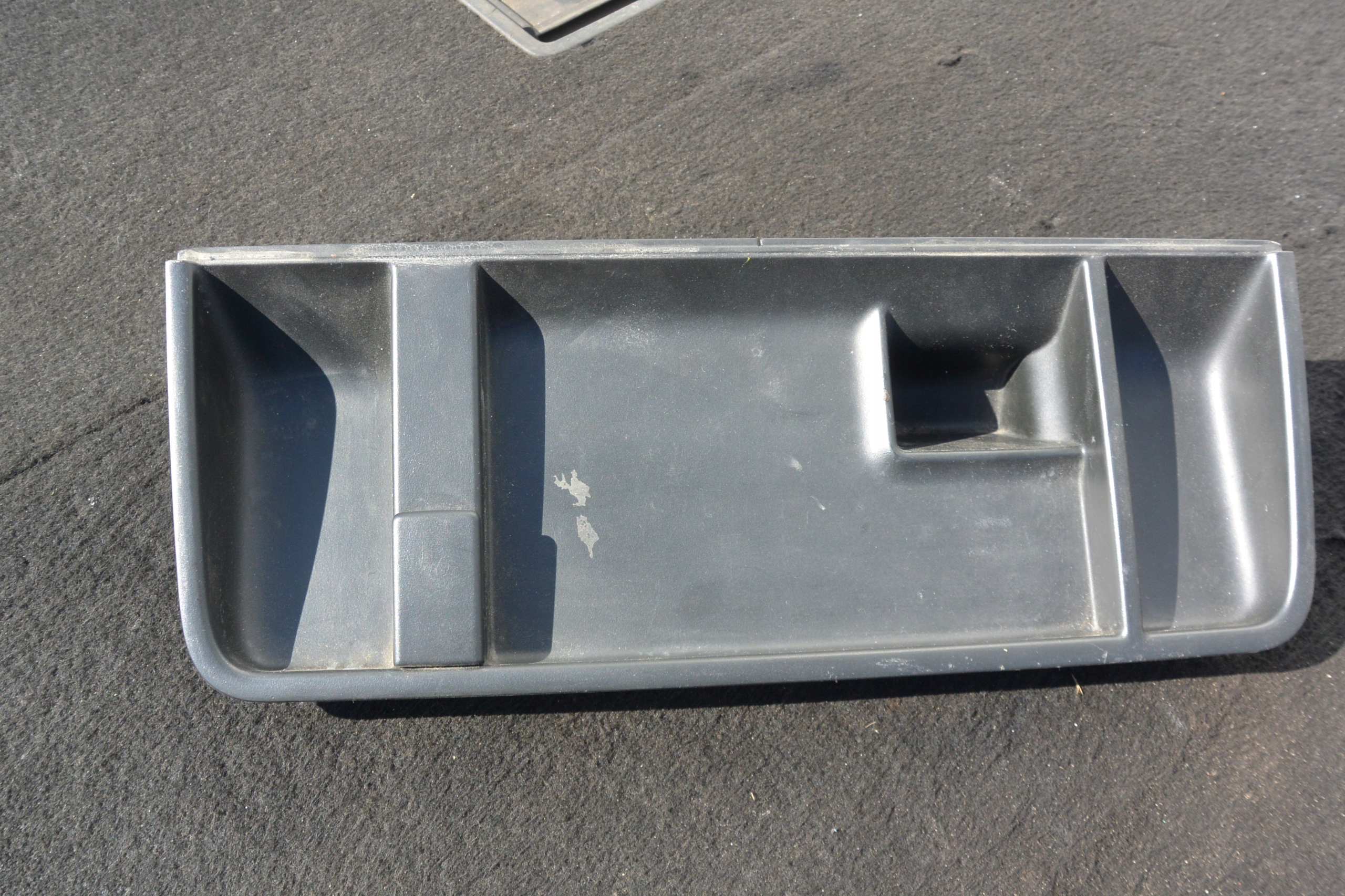 plato consoles of the dashboard VW TRANSPORTER T5