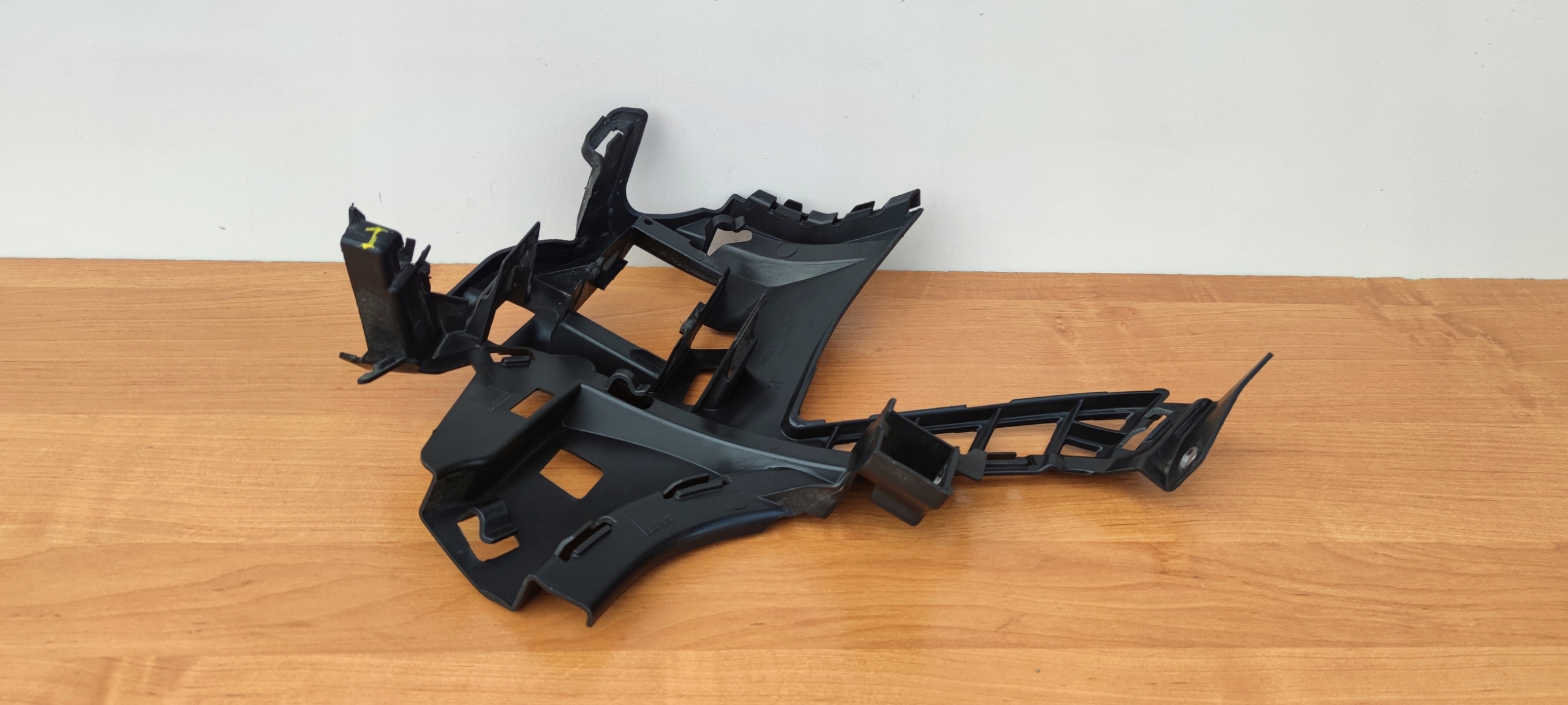 MERCEDES S-KLASA W222 222 left bumper bracket BDB
