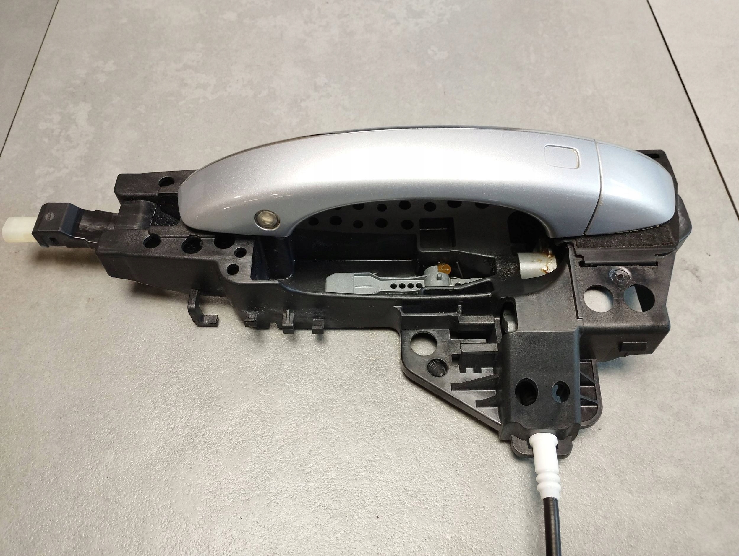 Audi A7 4G 2016 handle left rear part KESSY LED CHROM LZ7G