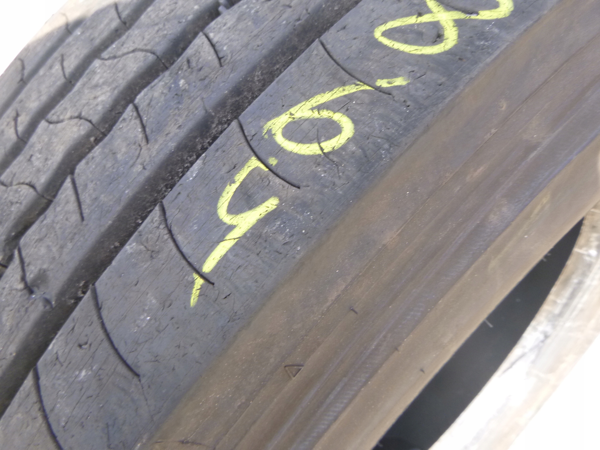 295 / 80R22,5 Bridgestone R-STEER 001 Plus передняя