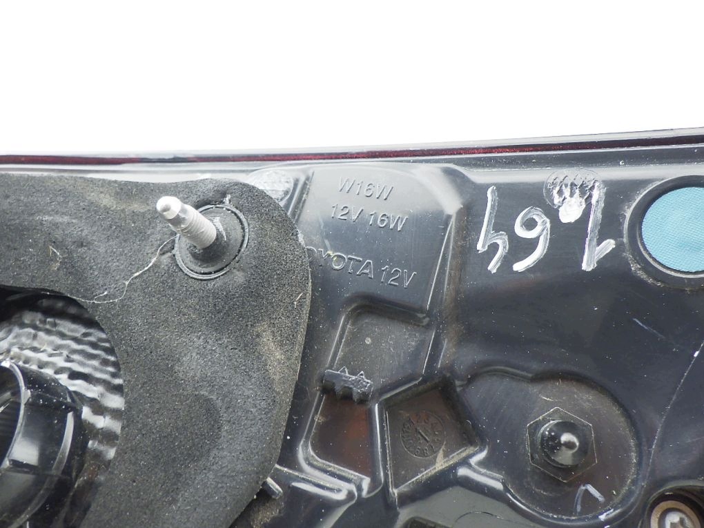 TOYOTA COROLLA CROSS 21- light rear left