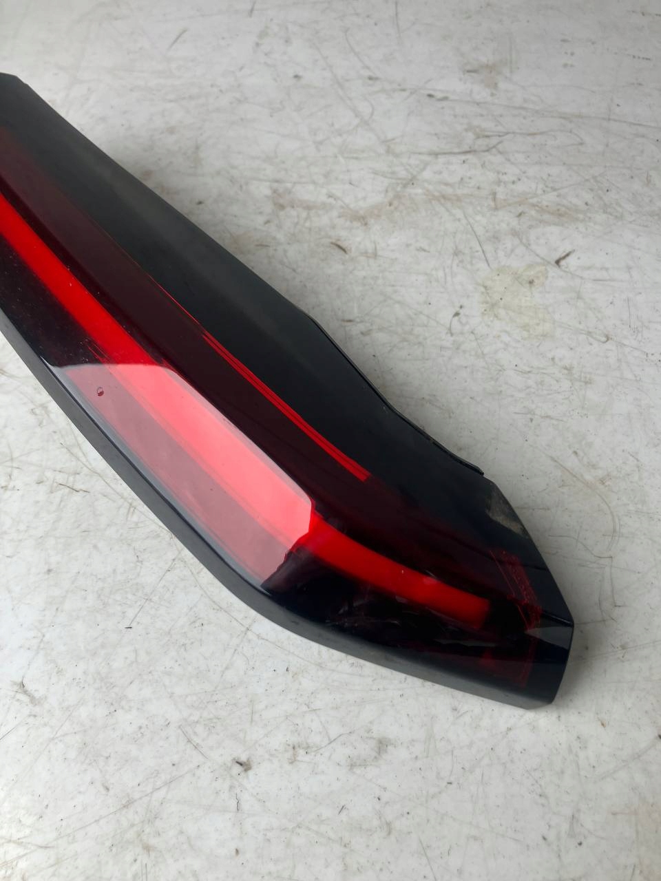 light right rear part to the bonnet CITROEN C4 III 9831120580