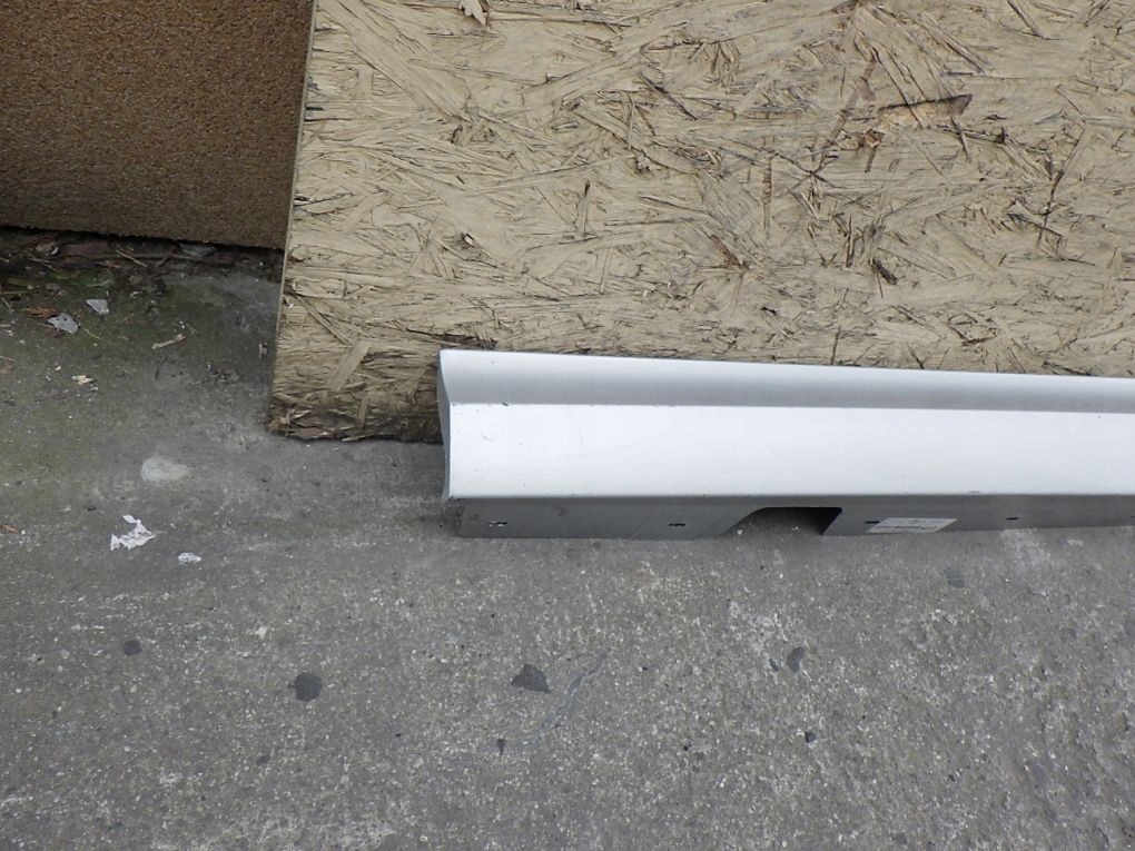 BMW 3 E90 E91 LCI LIFT cap threshold moulding left