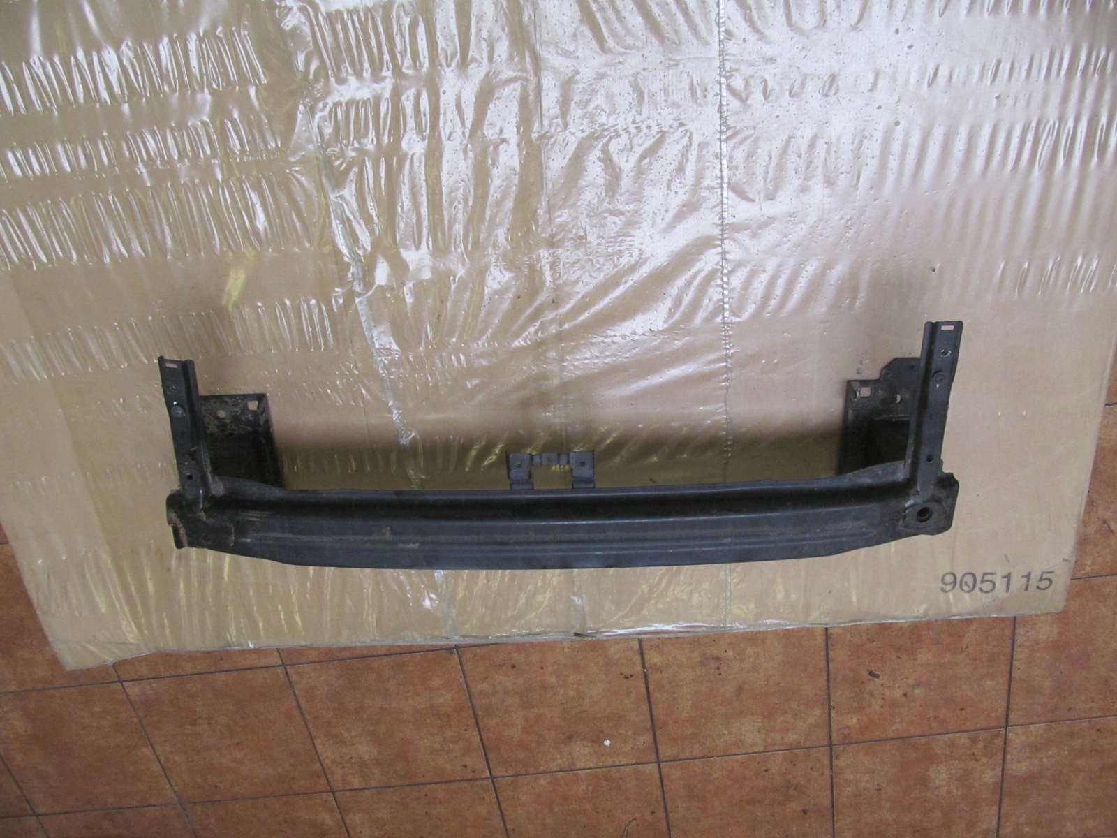 SEAT LEON 12-20 BELKA ZDERZAKA PRZOD PRZEDNIA C402 Strona zabudowy przód