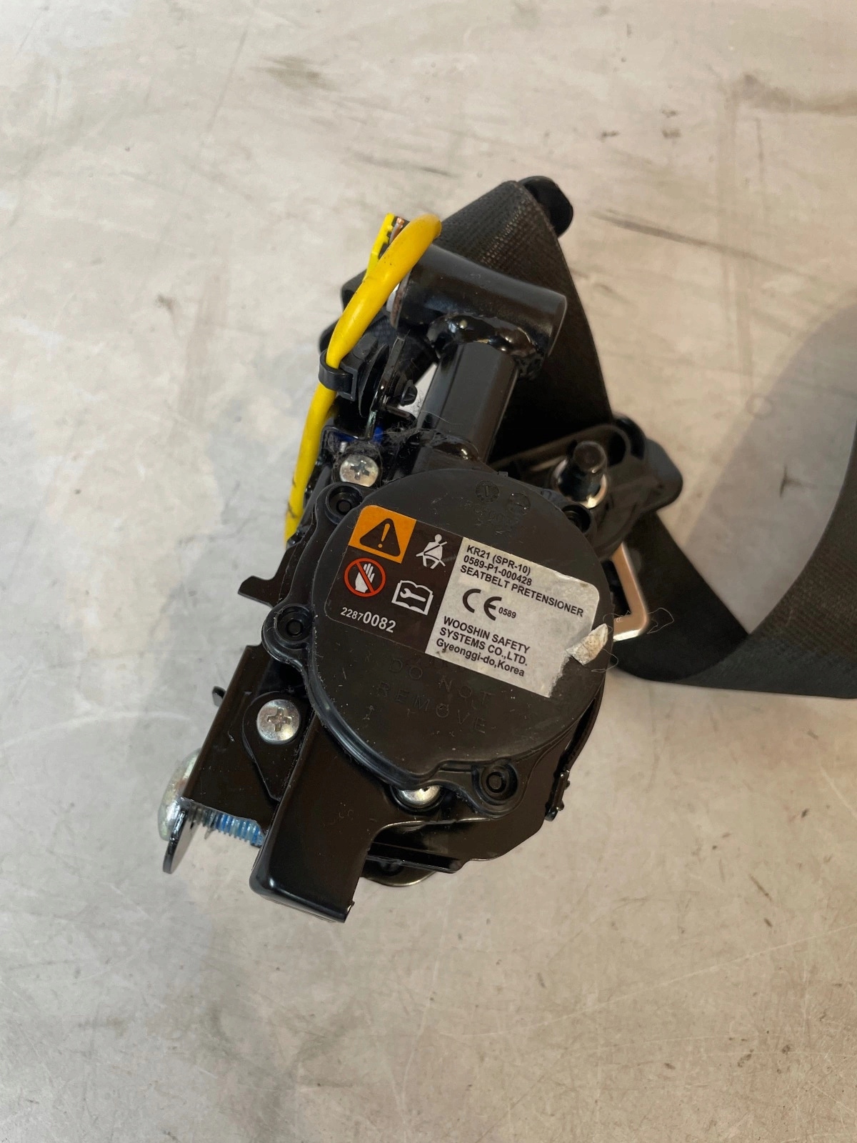 tension belt safety adjuster front front right Opel Karl