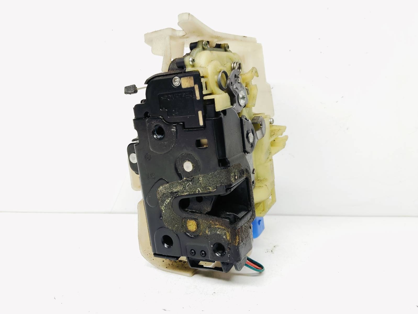 lock door left front Volkswagen Polo 9N 1.2 AKS 8 Pin