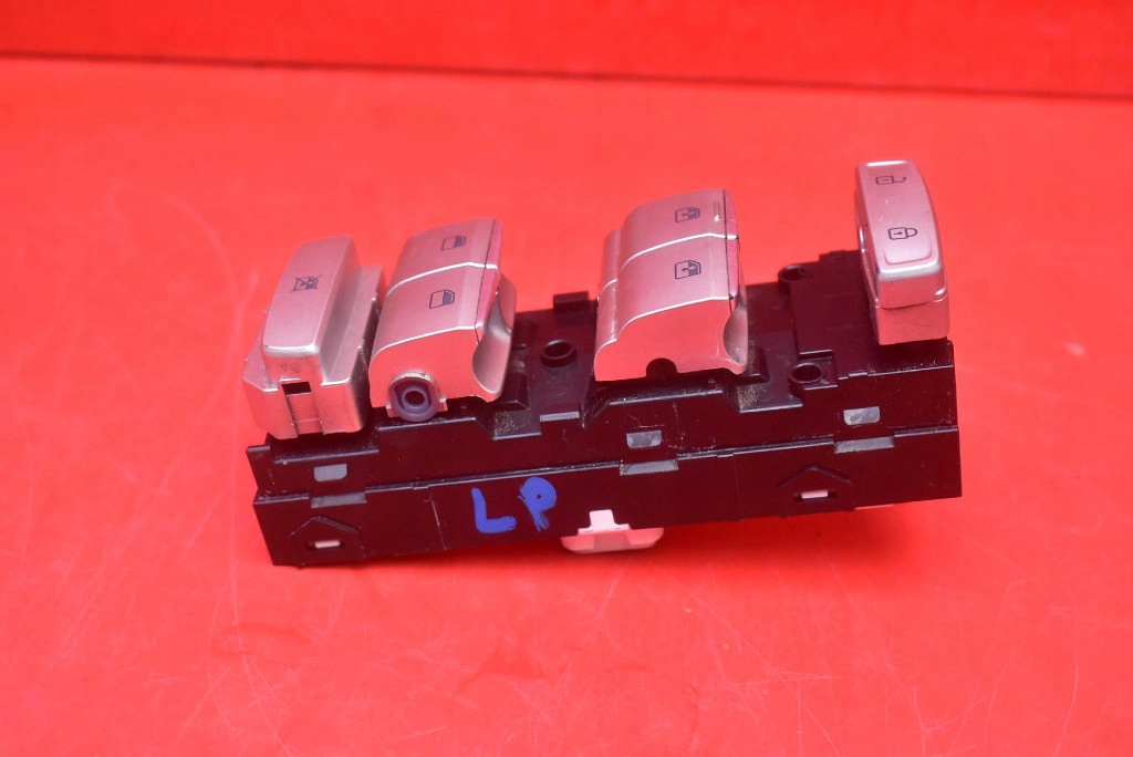 control panel of the window EU 93571-M5100 HYUNDAI NEXO 18