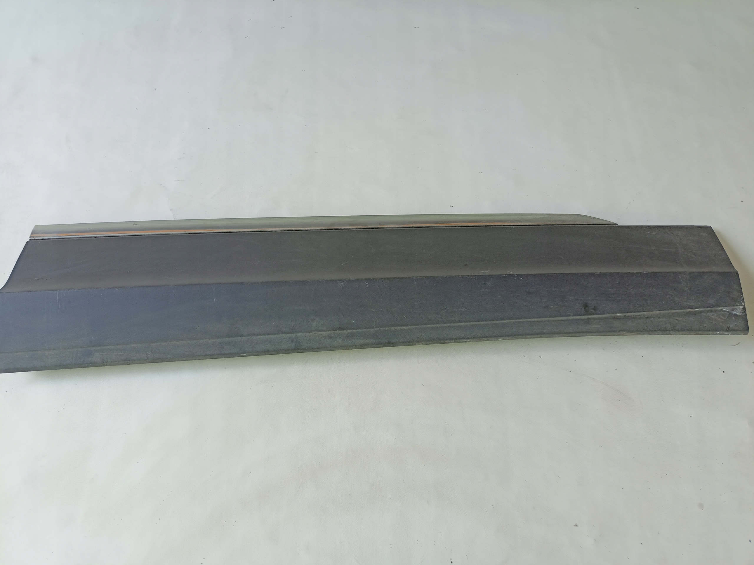 moulding door right front VW Tiguan 5NA