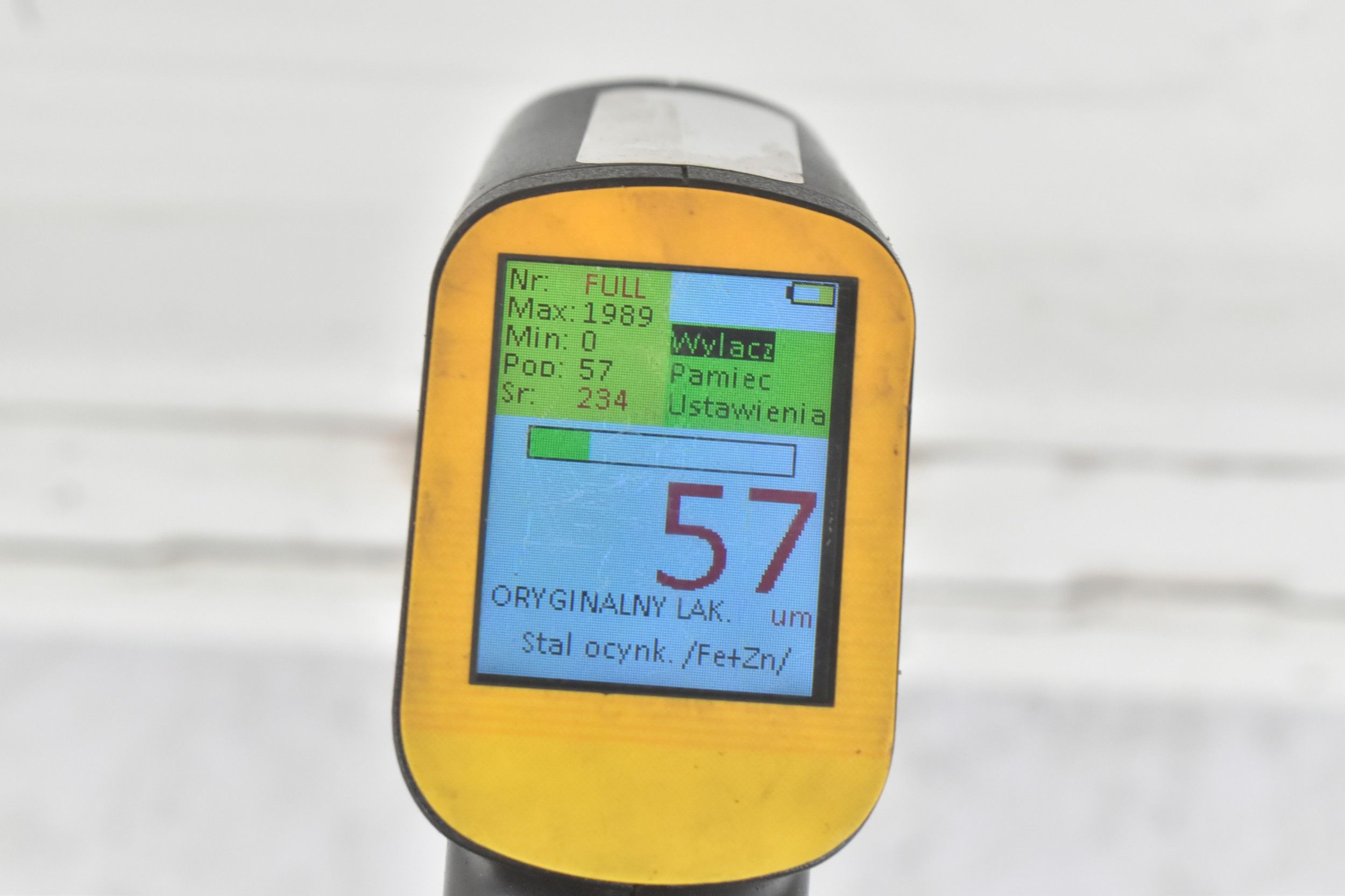 PRÓG SŁUPEK LEWY PRZÓD ŚRODKOWY MERCEDES A KLASA W176 650 Kolor biały