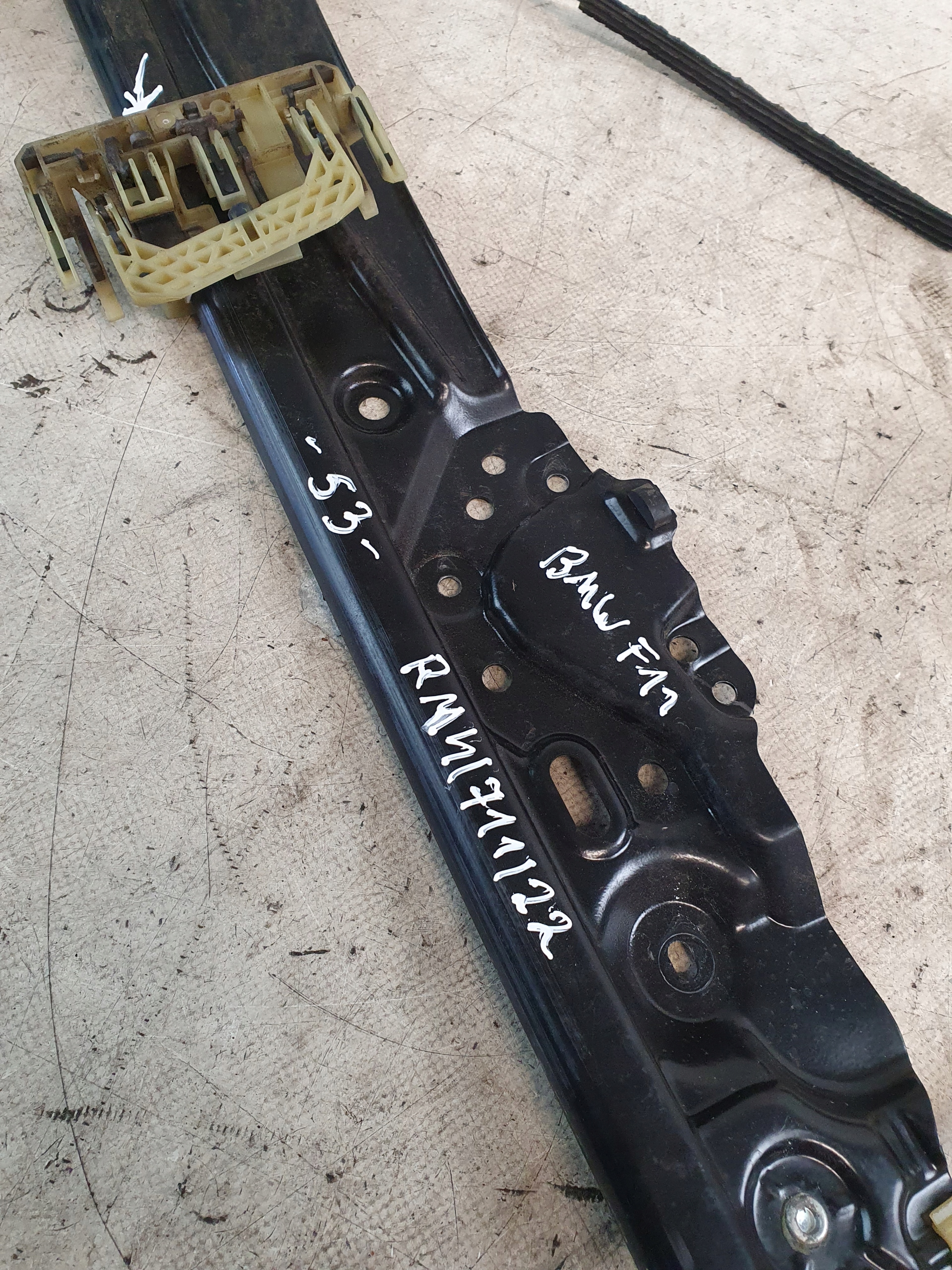 window regulator mechanism left front BMW F11 11r.