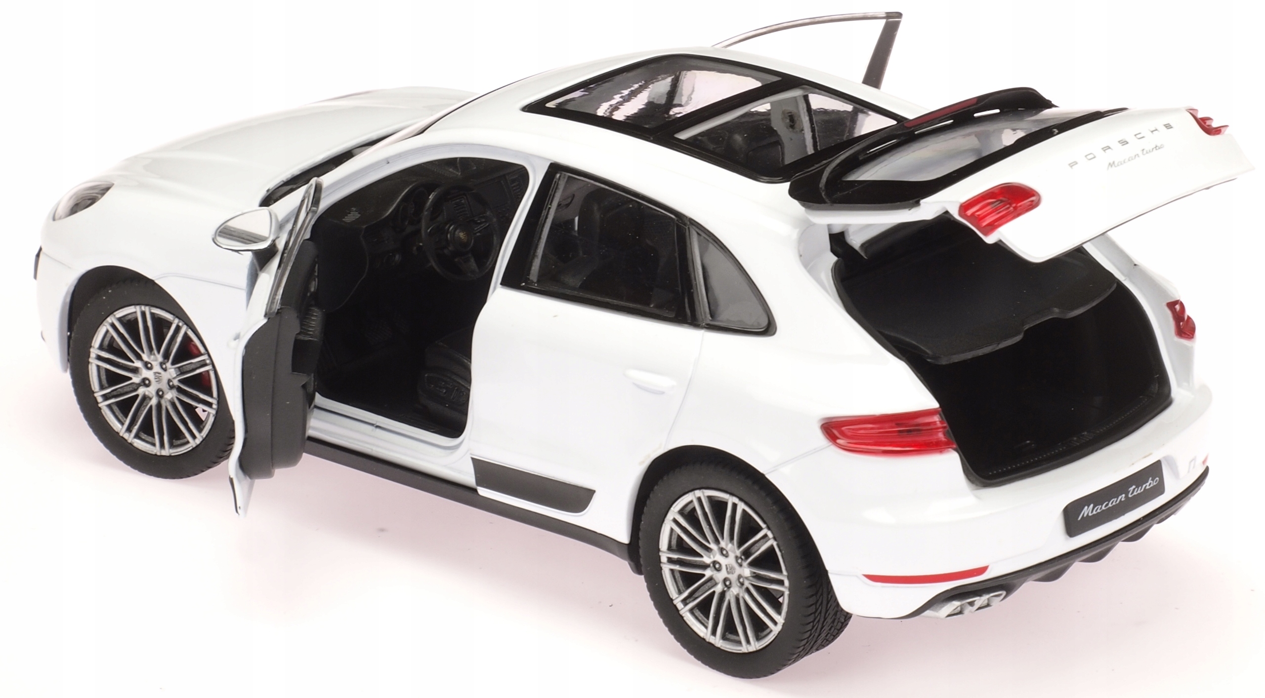 

Welly Metalowe Auto Porsche Macan Turbo samochód