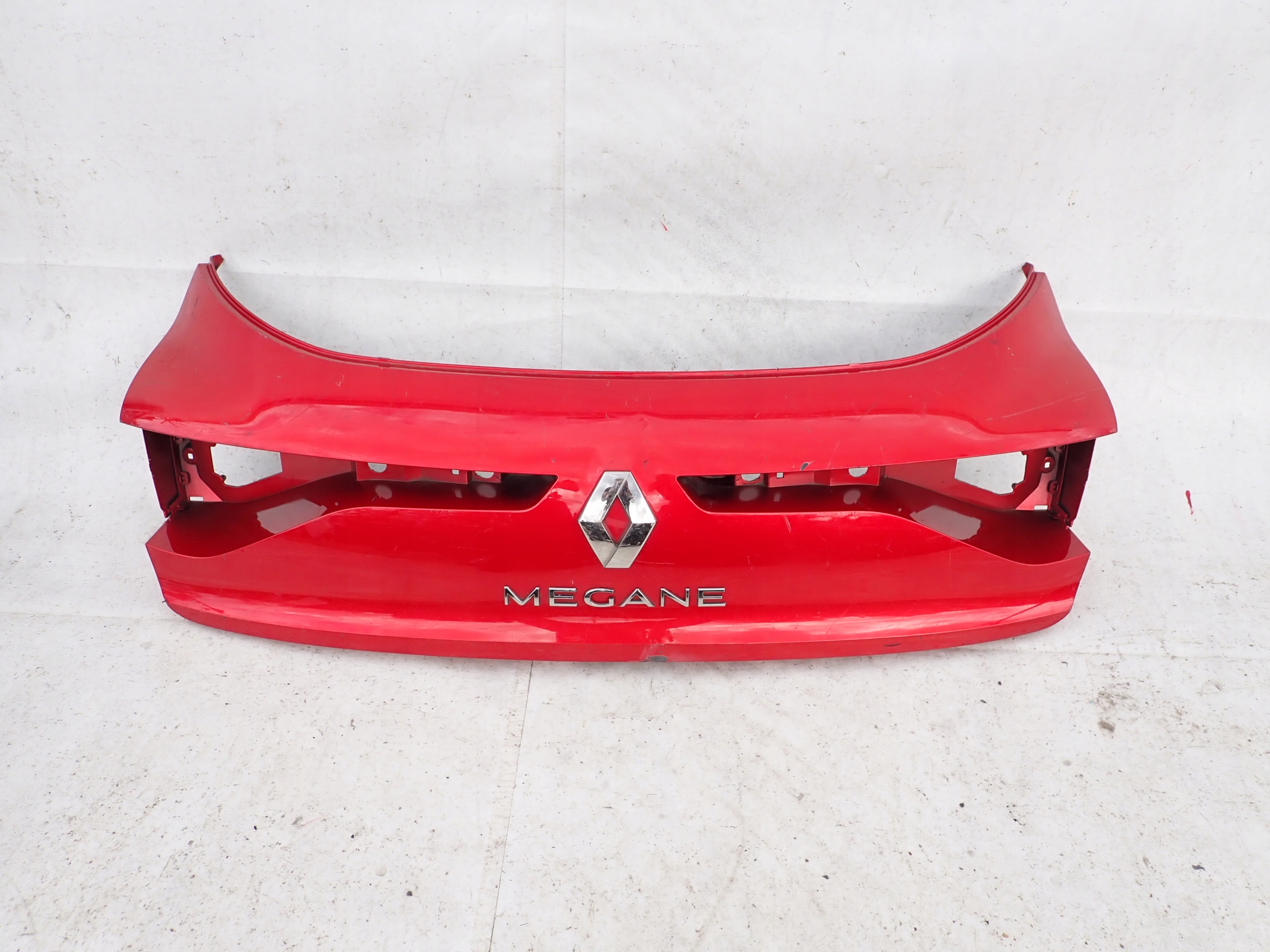 RENAULT MEGANE IV HB 16- cap moulding bonnet