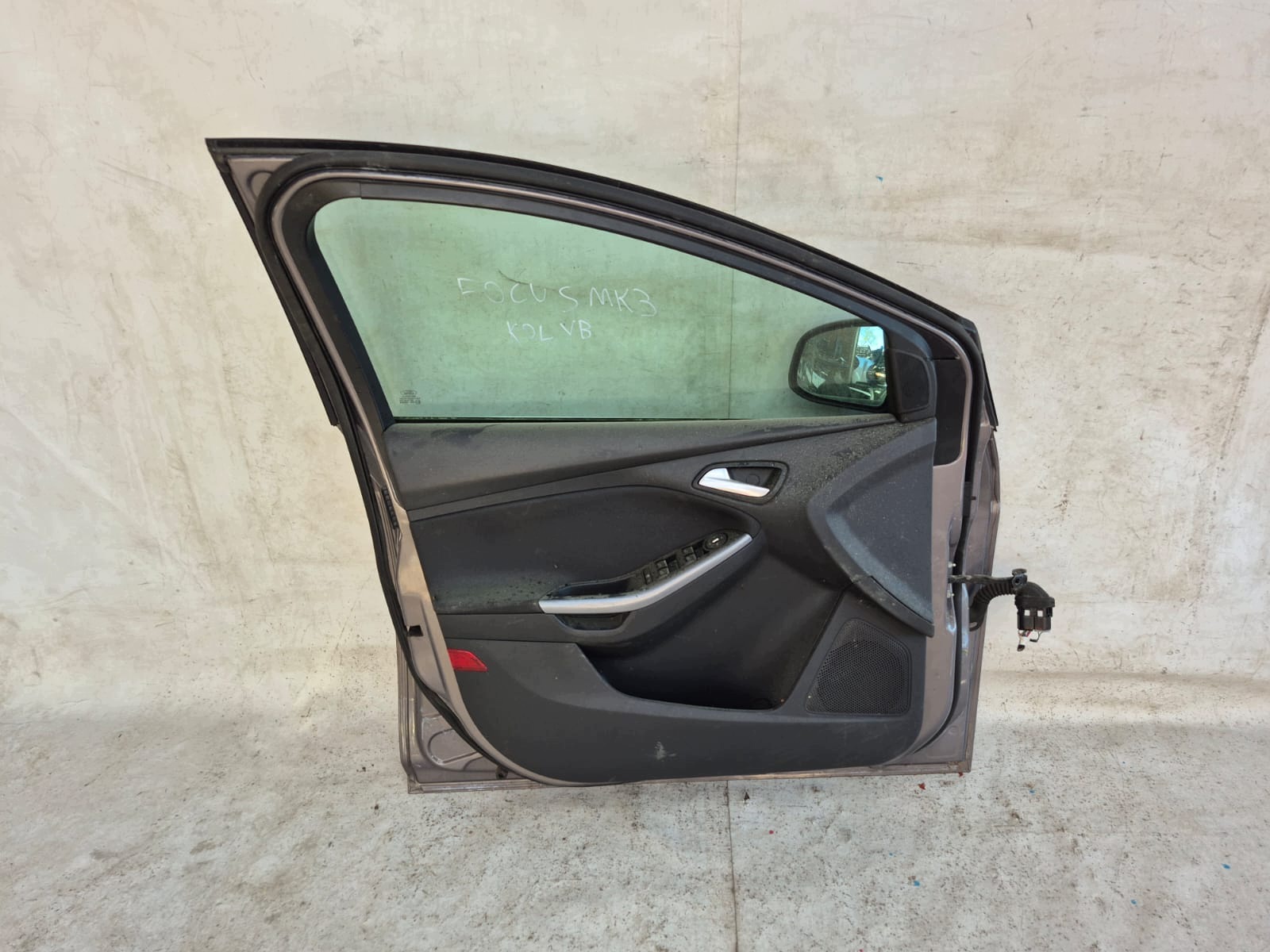 FORD FOCUS MK3 11- door left front front LAK.VB