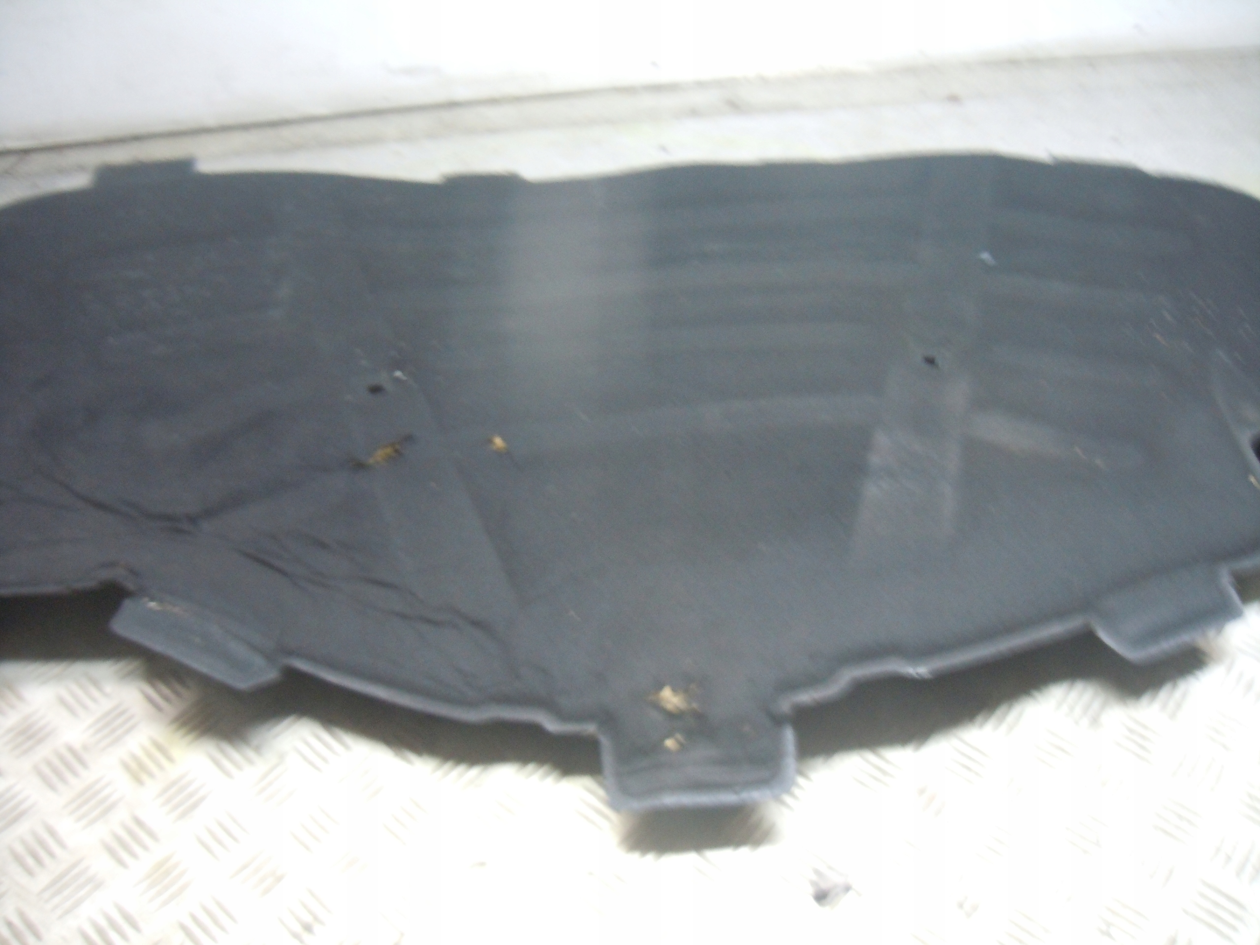 Звукоизоляция капота AUDI A3 8V