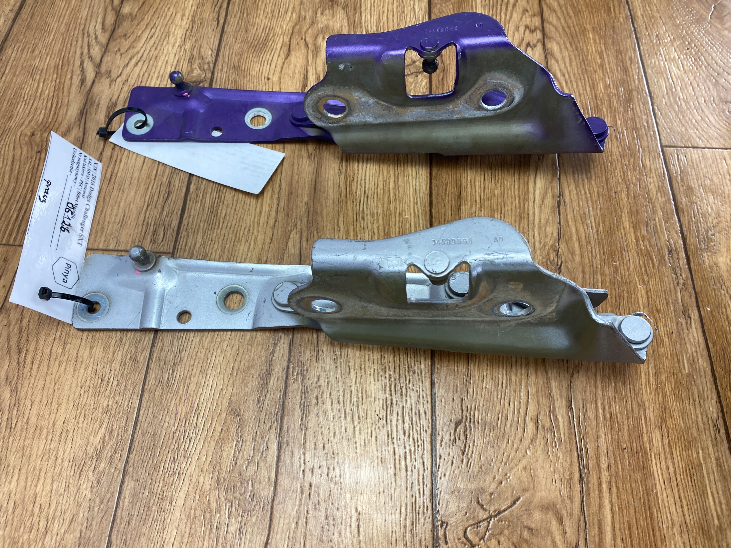 hinge bonnet boot rear part right Dodge Challenger 2015+ USA