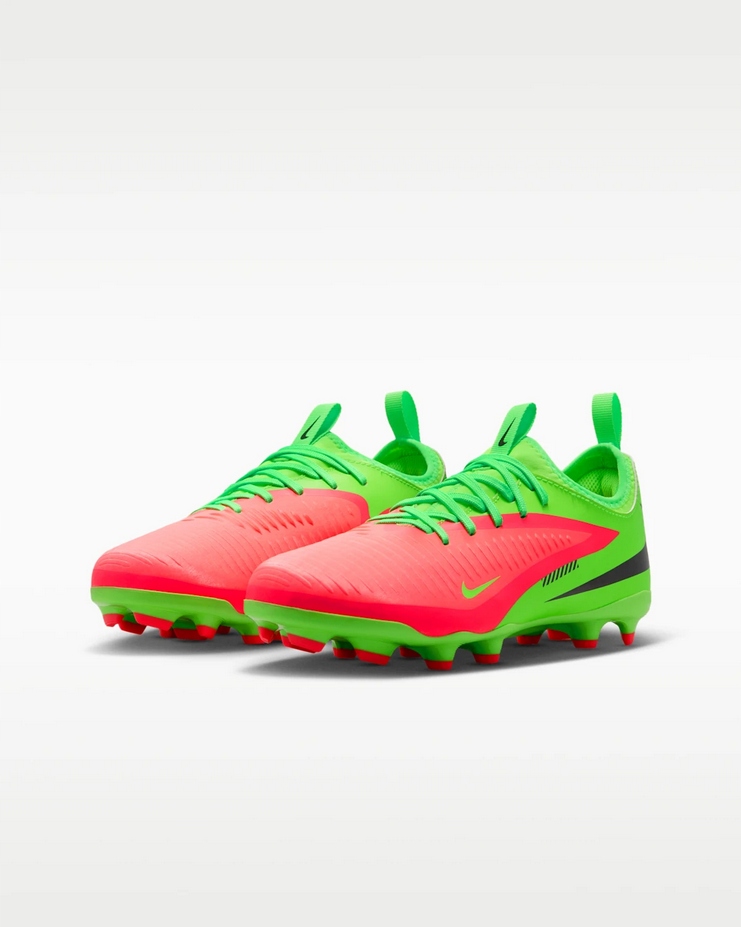 Fotbalová obuv Nike lanka korky Phantom 6 Low Academy vel. 36