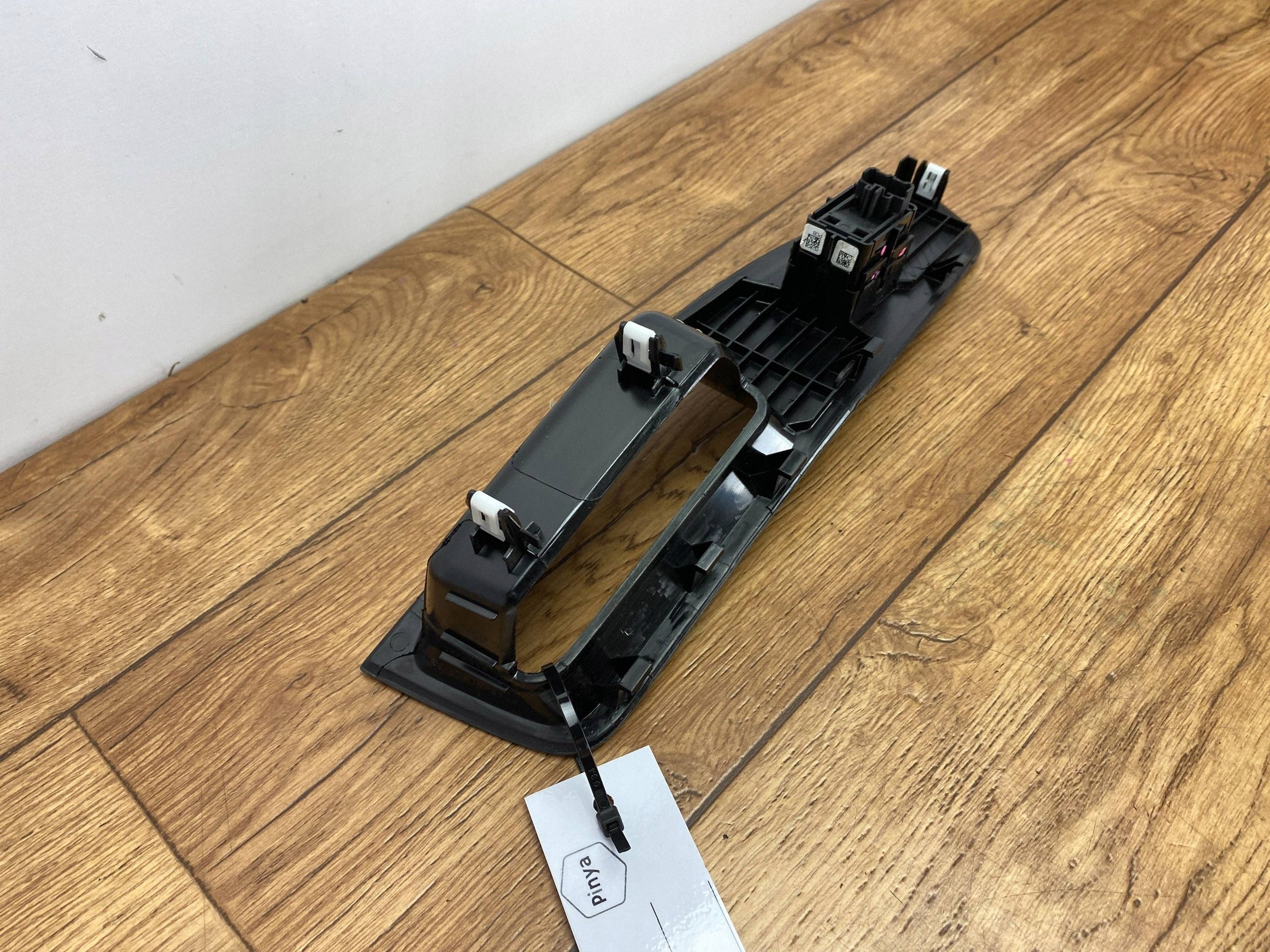 switch windows uchylnej Ford Edge II 2019+