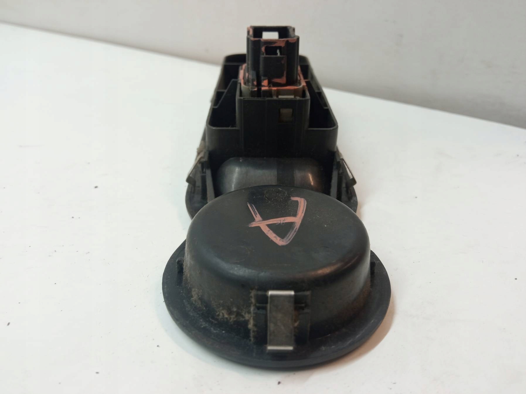 window control switch right 8200278436 Renault Modus and (2004-2012)