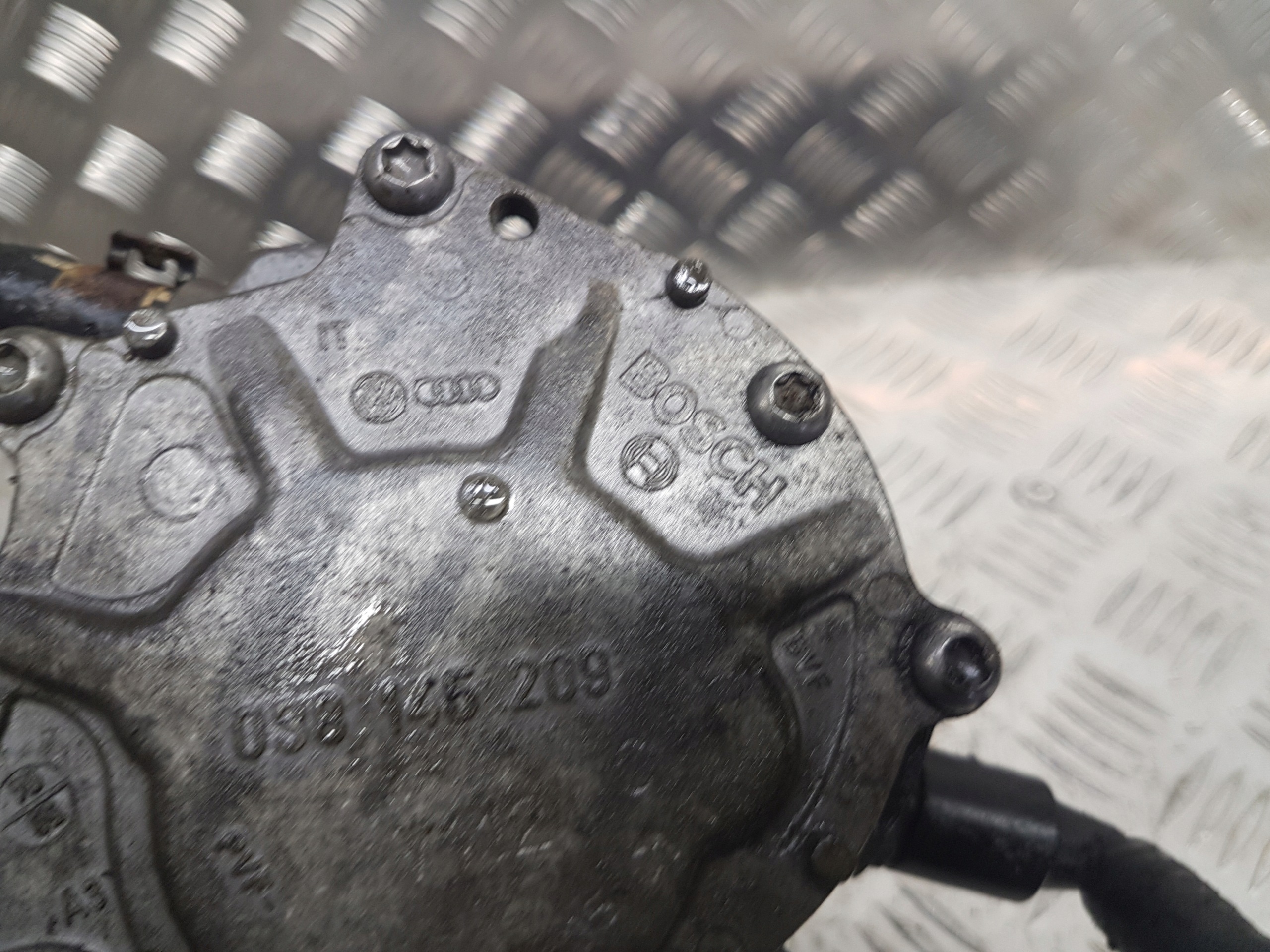 pumpa VACUM VAKUM SEAT ALTEA 038145209