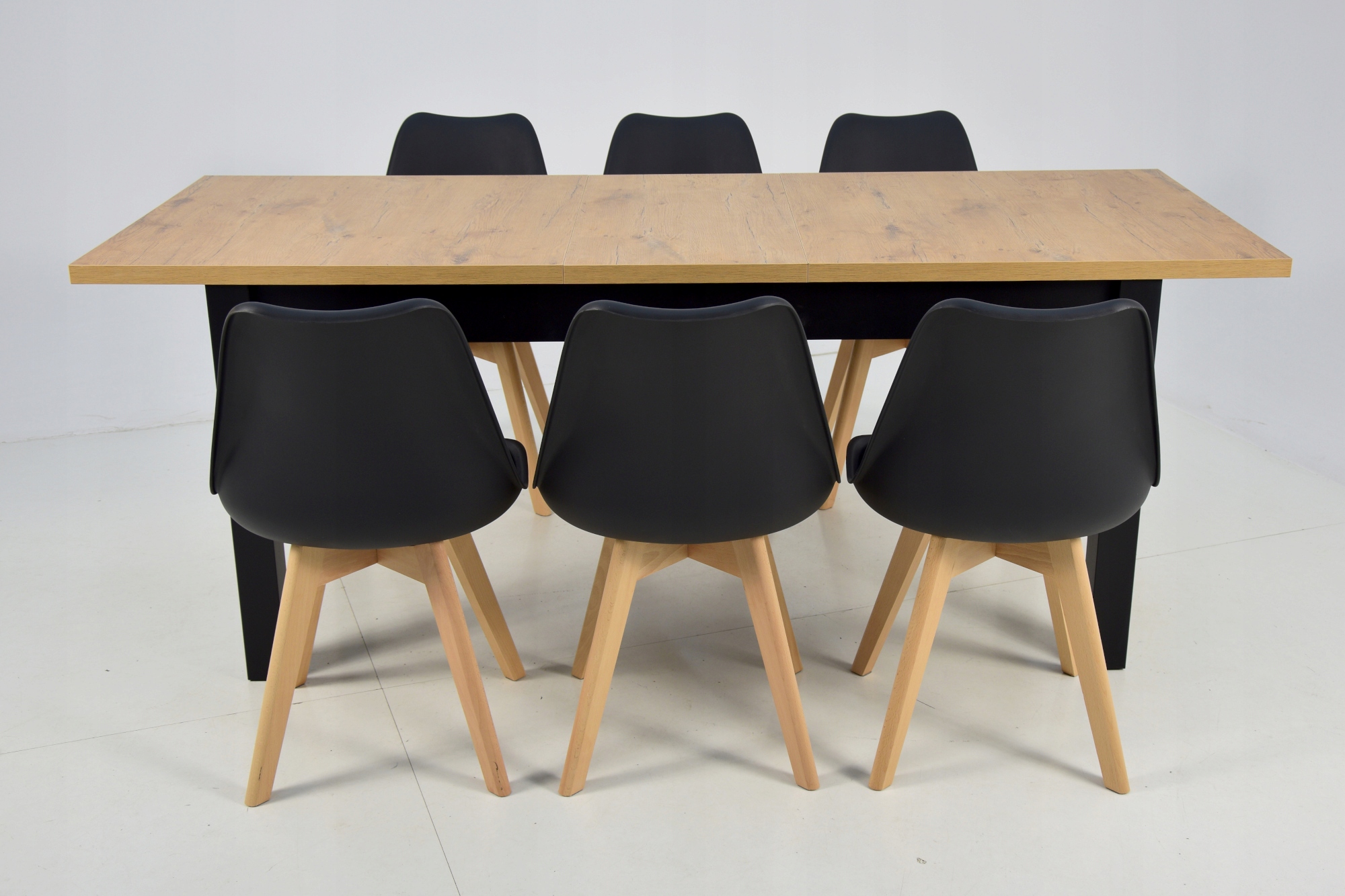 Zestaw do kuchni 6 krzeseł + stół 80x160/200 Liczba elementów w zestawie 7