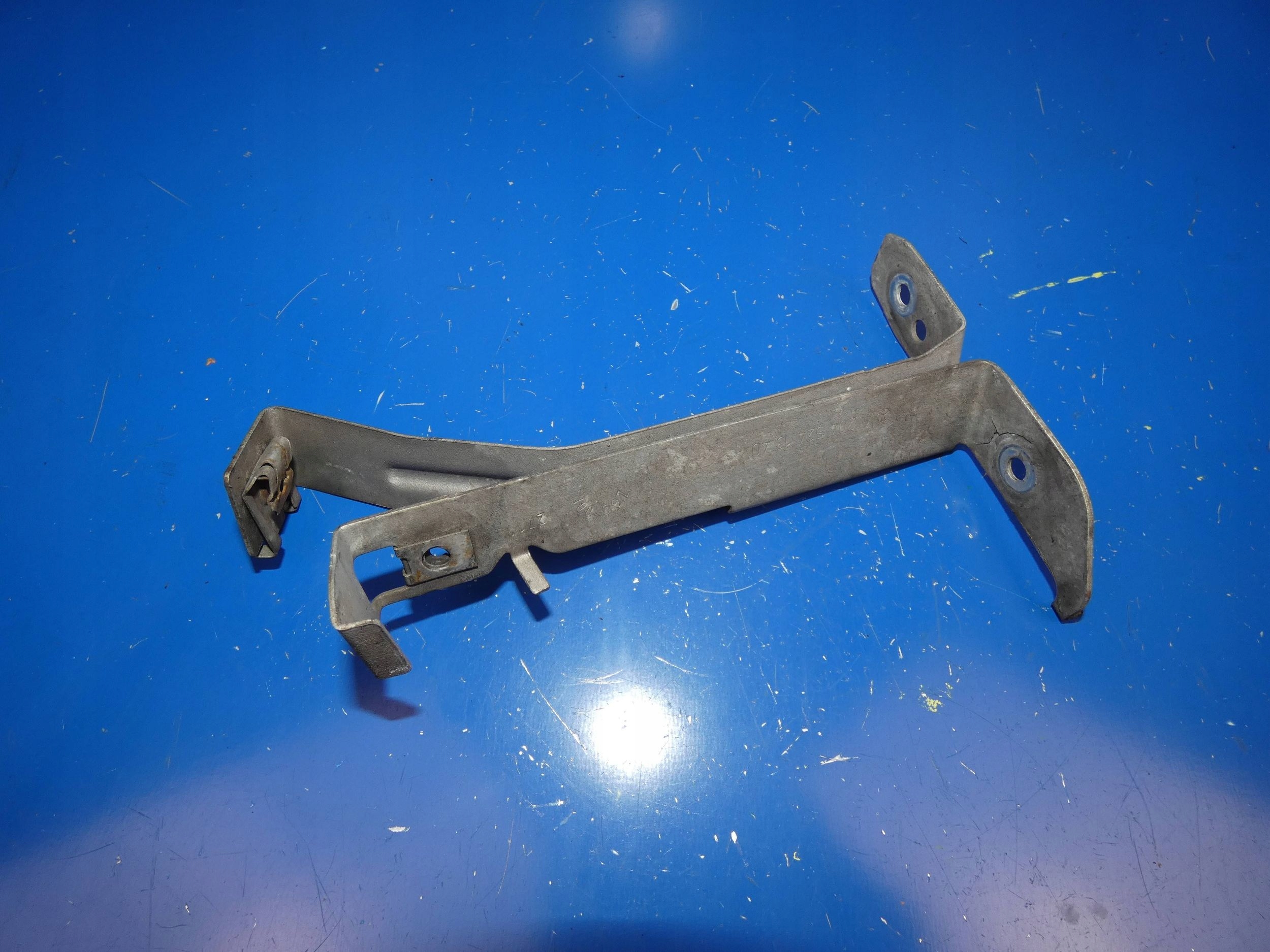 MERCEDES C KLASA C204 W204 bracket holder siders supports left front console