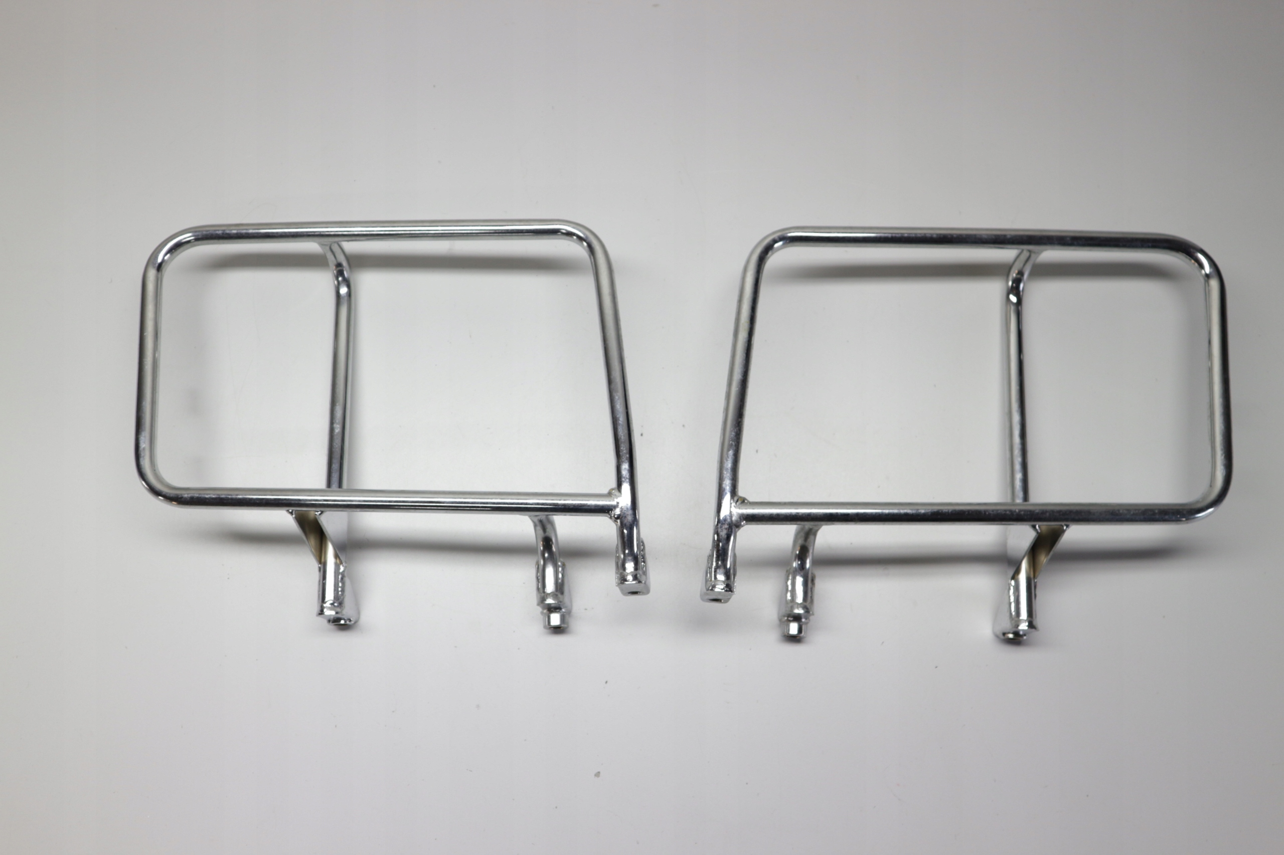 МОТО GUZZI СТІЙКА