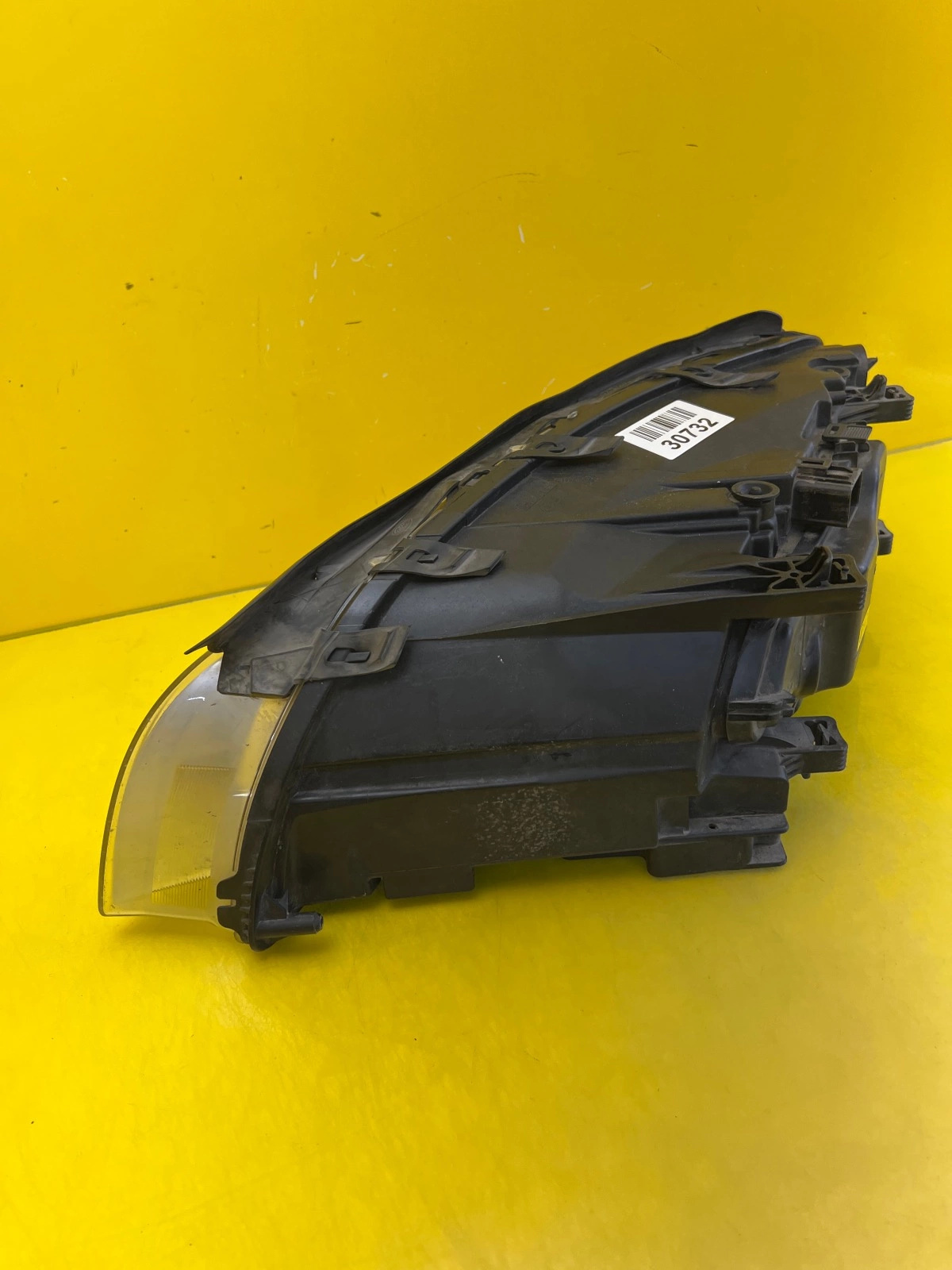light right Volvo XC70 V70 S80 Xenon non-setting 07-12