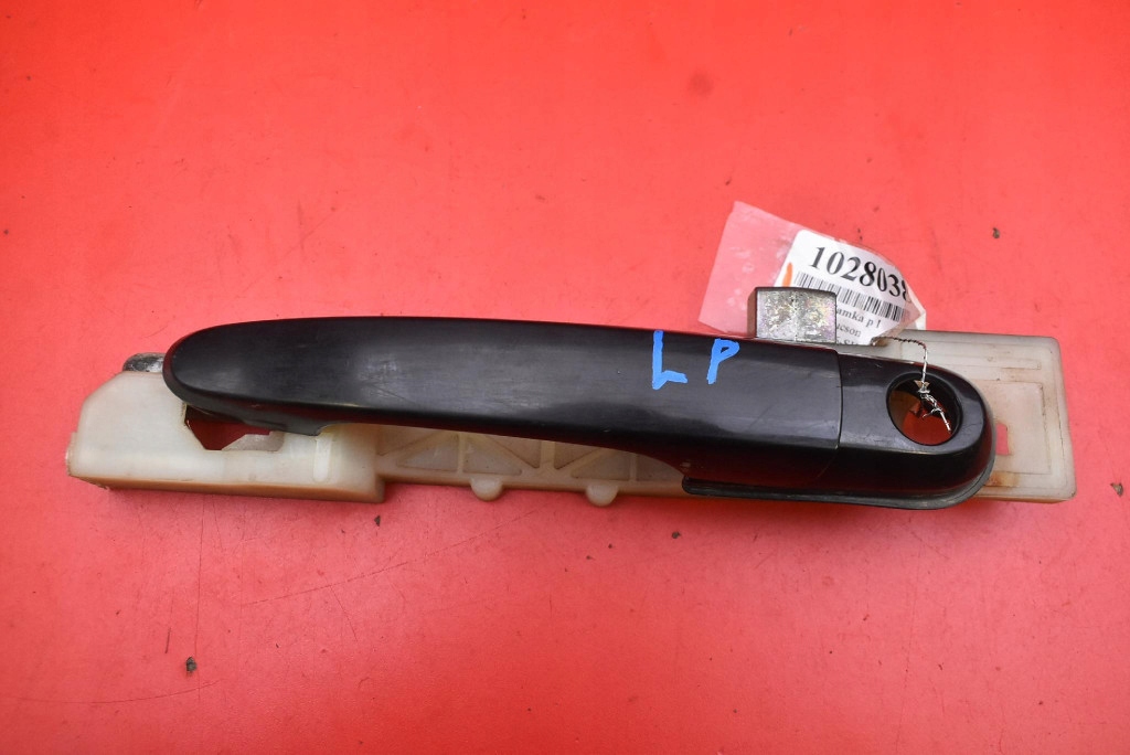 handle left front front black HYUNDAI TUCSON 1 and 04-10