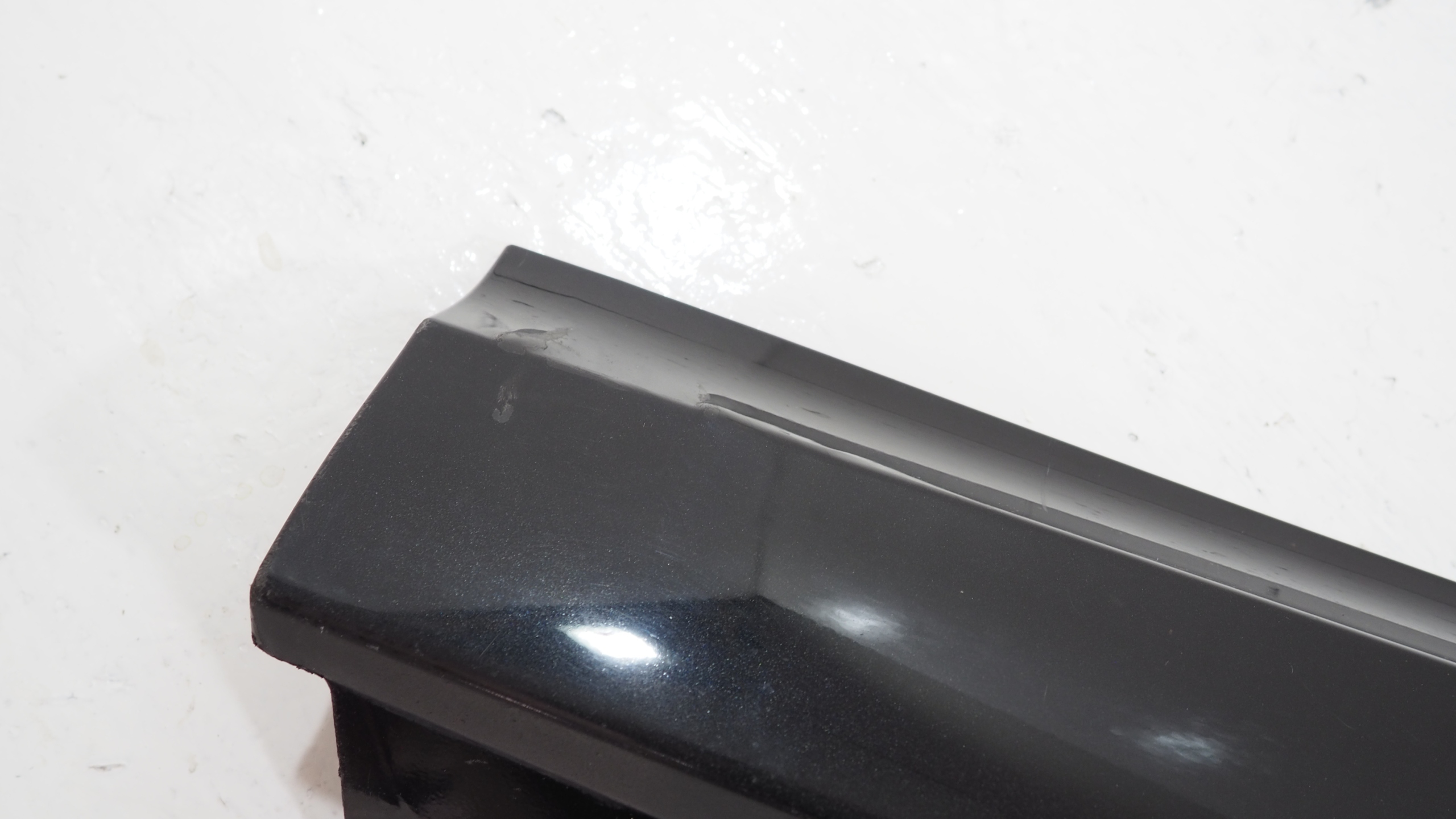 BMW 3 E90 lift moulding threshold left 7202651