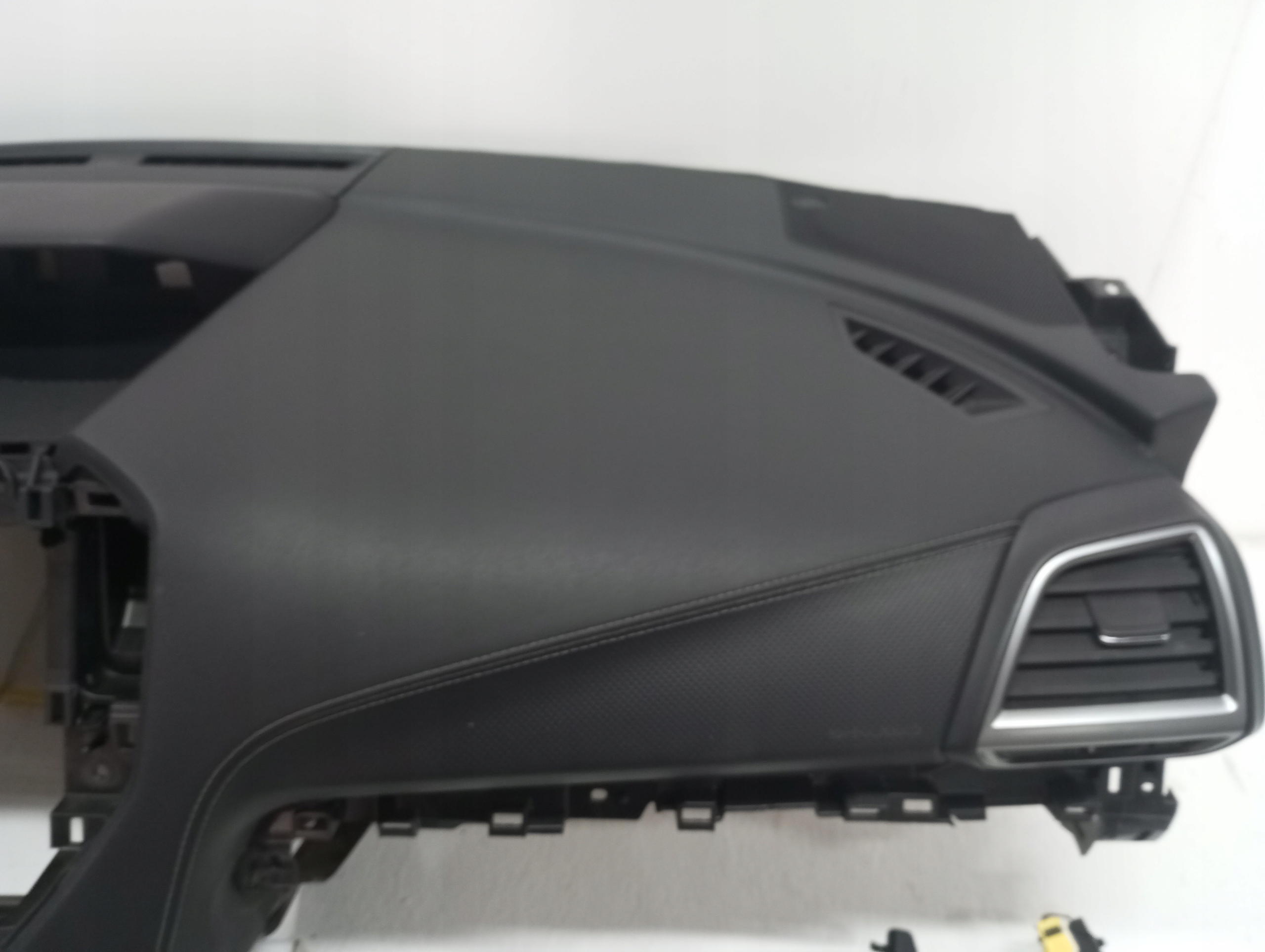 dashboard SUBARU FORESTER V