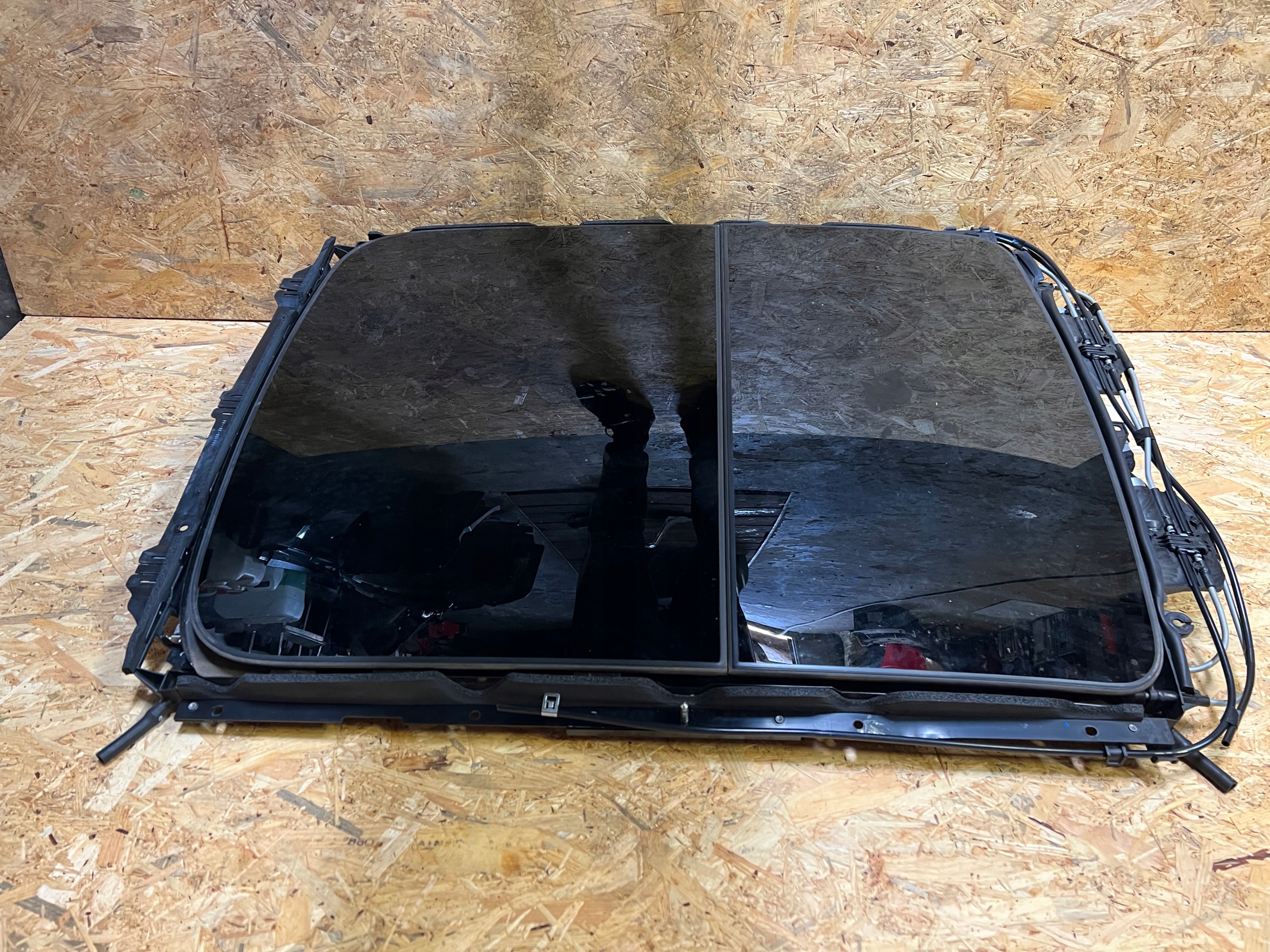 PANORAMNA SZYBERDACH FORD KUGA MK2 CV54-78502B98-FF35B8