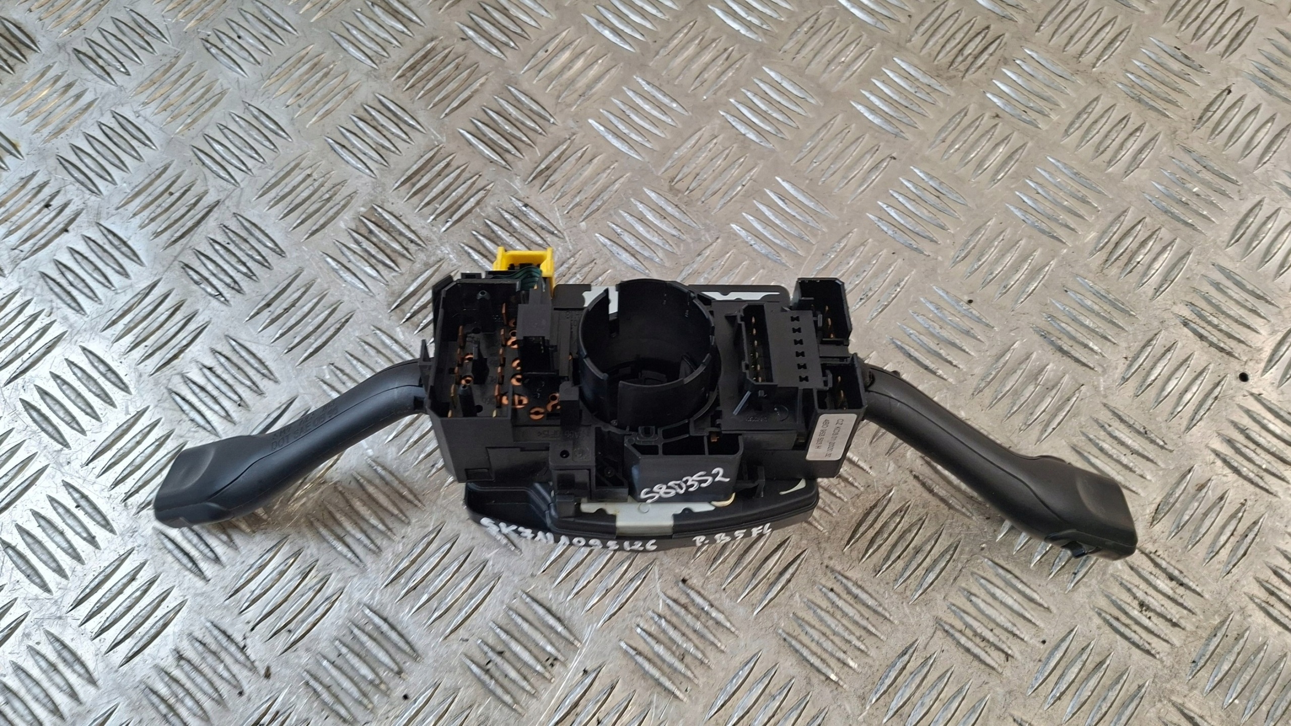 commande levier commodo sous volant VW PASSAT B5 FL