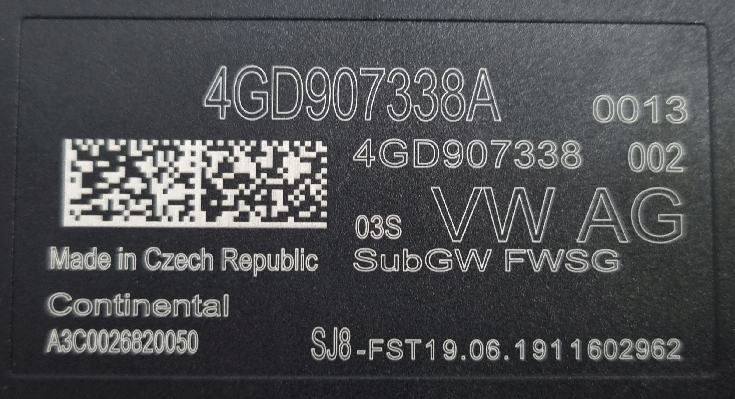 Moduł sterownik świateł Audi E-Tron 4GD907338A Jakość części (zgodnie z GVO) O - oryginał z logo producenta pojazdu (OE)