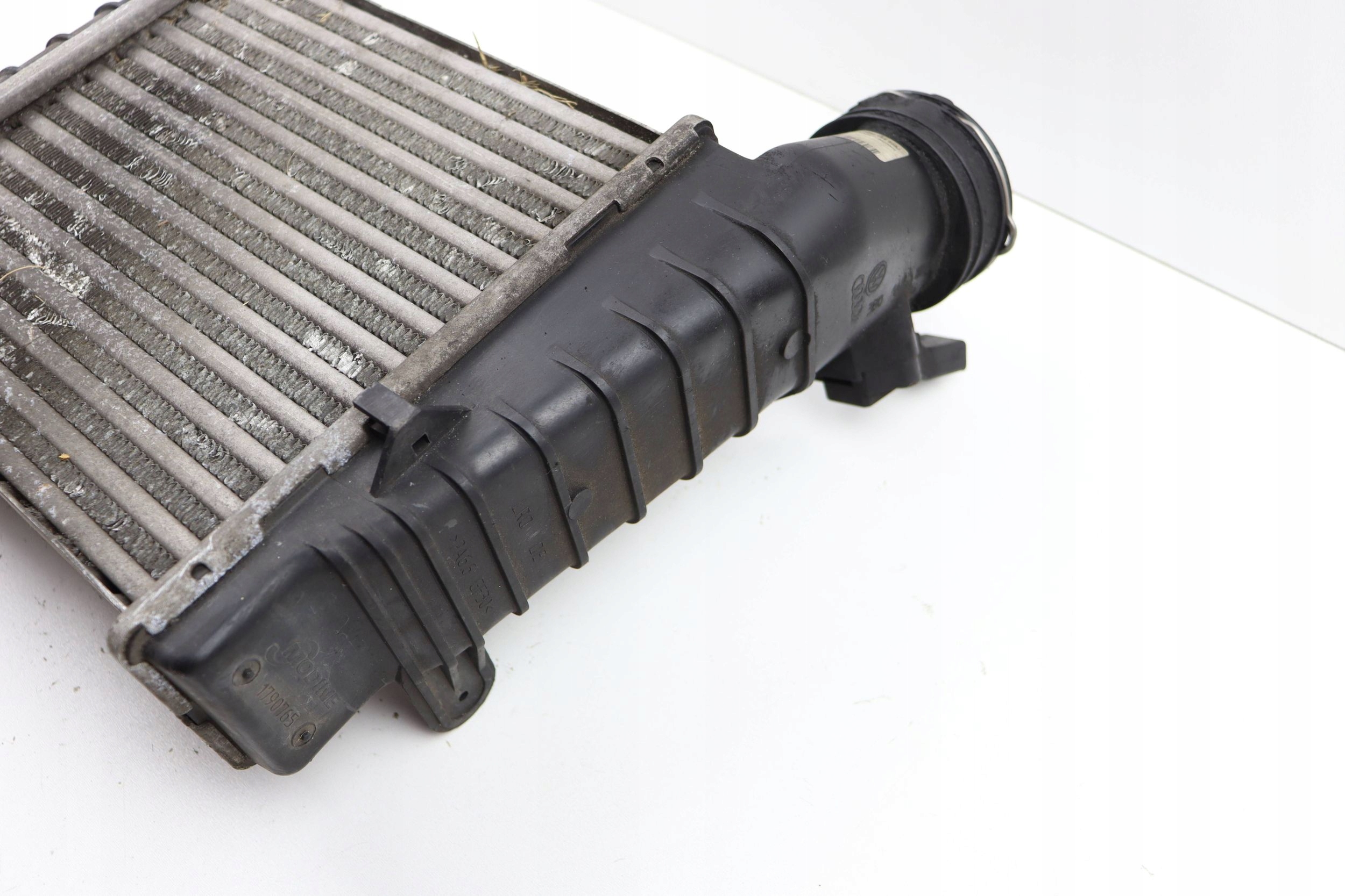 VW PASSAT B5 FL radiator air intercooler left 2.5 TDI 3B0145805J