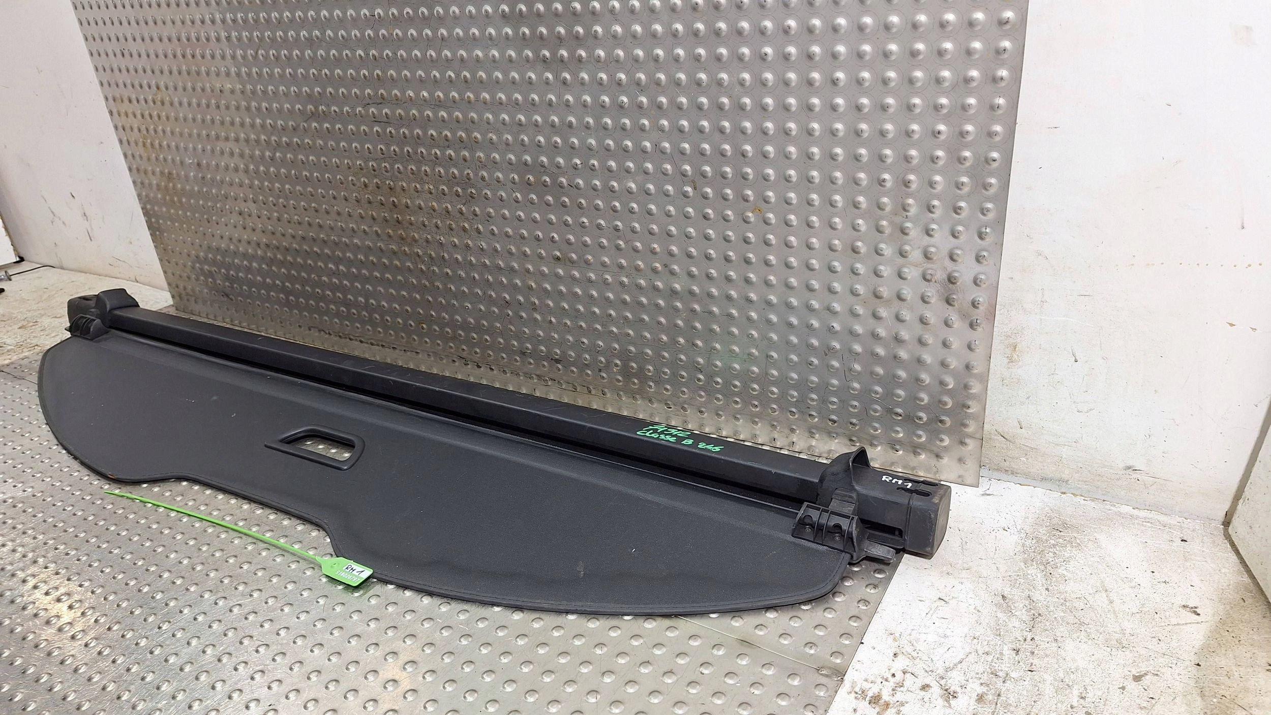 blinds boot rear part MERCEDES W246 black