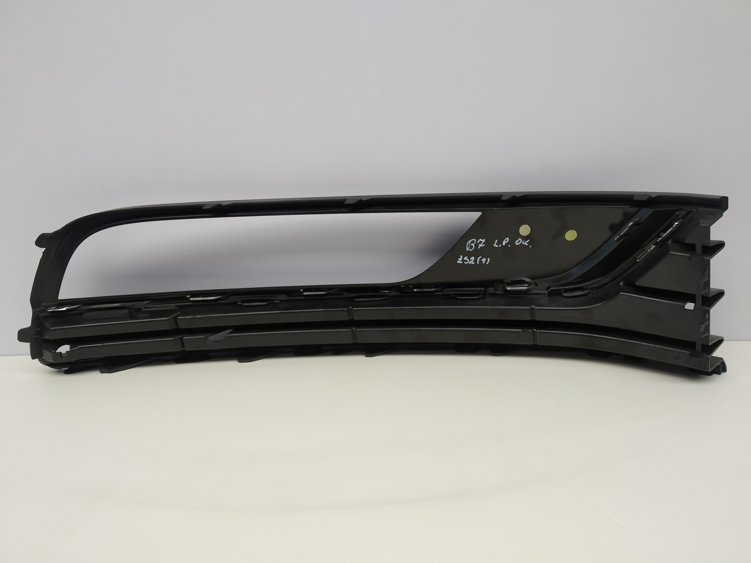 Vw Passat B7 grid spoiler left of a bumper front 3AA853665 pojedynczy chrom