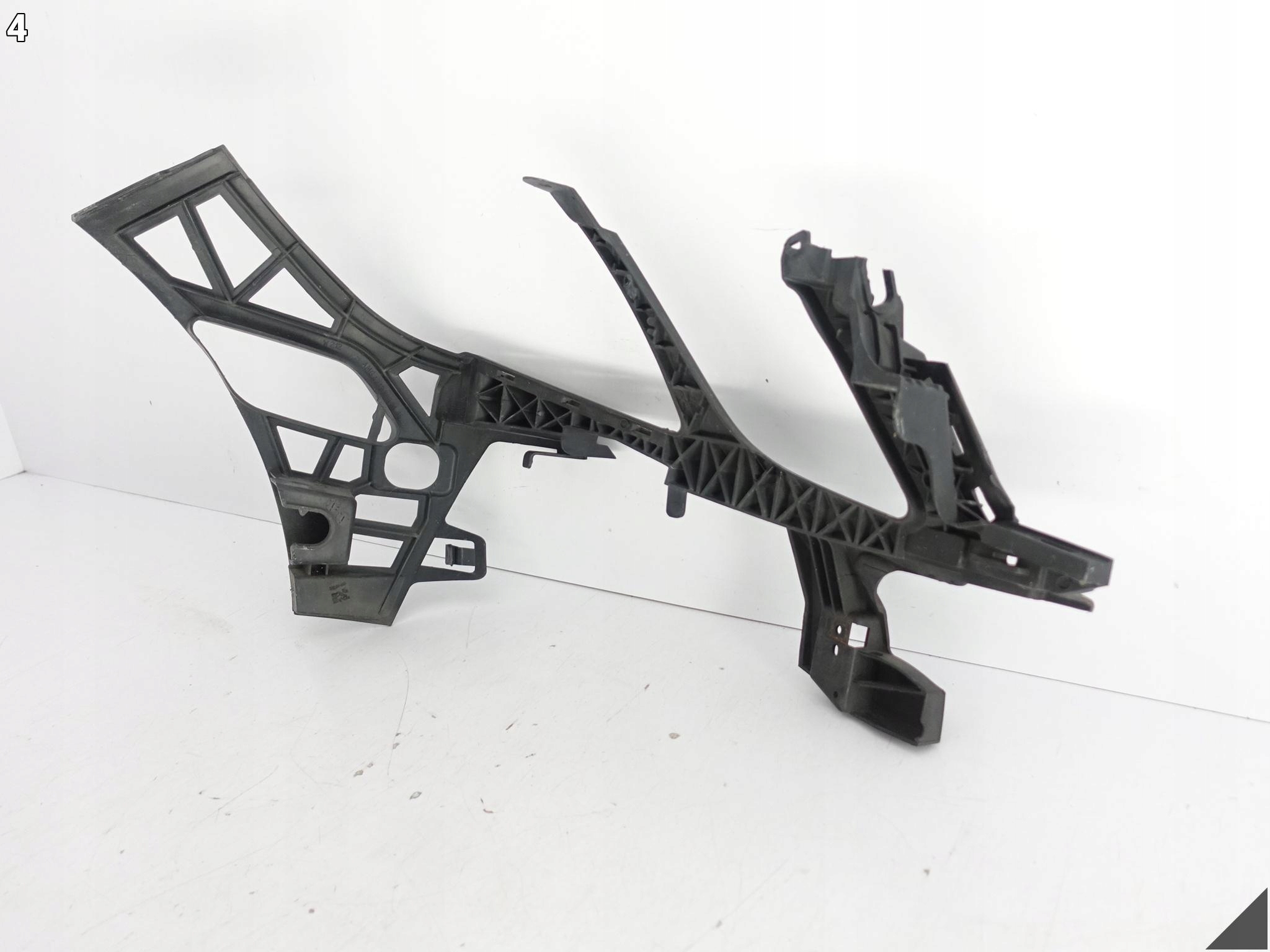 MERCEDES E-KLASA W212 S212 09-12 AVANTGARDE AMG support W bumper front left